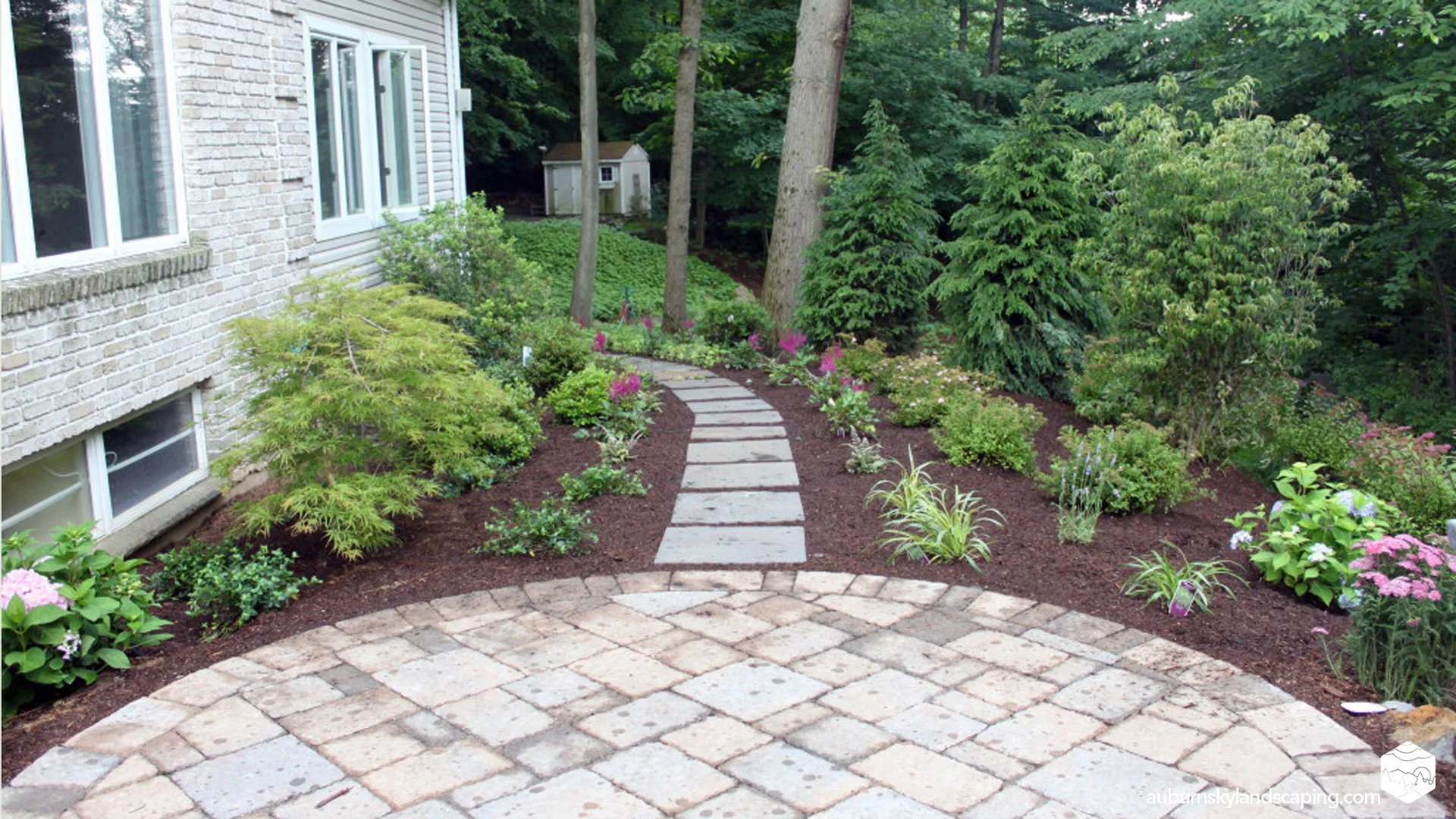 Auburn-Sky-Paver-Patio-Stepping-Stones.jpg