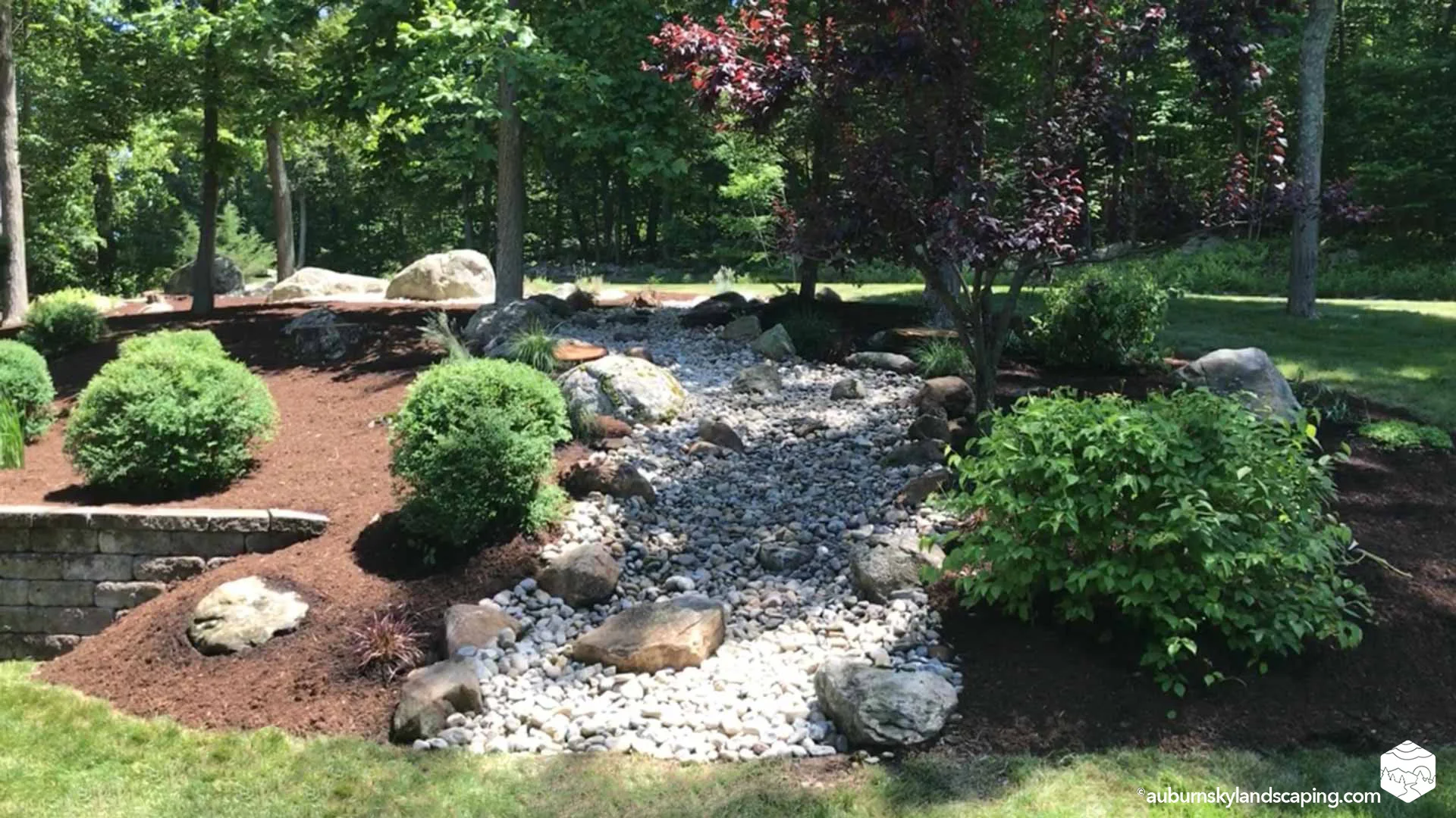 Auburn-Sky-Mulch-Stone-River-Bed.jpg
