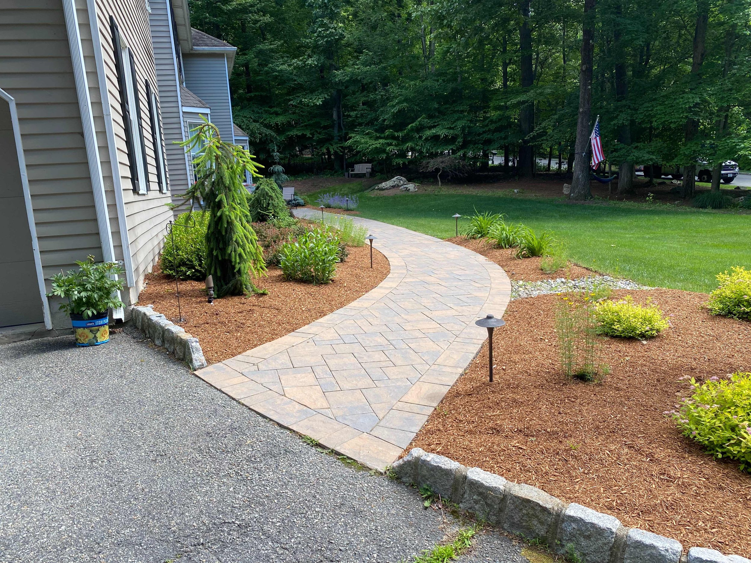 Landscape Lighting 8-3.jpg