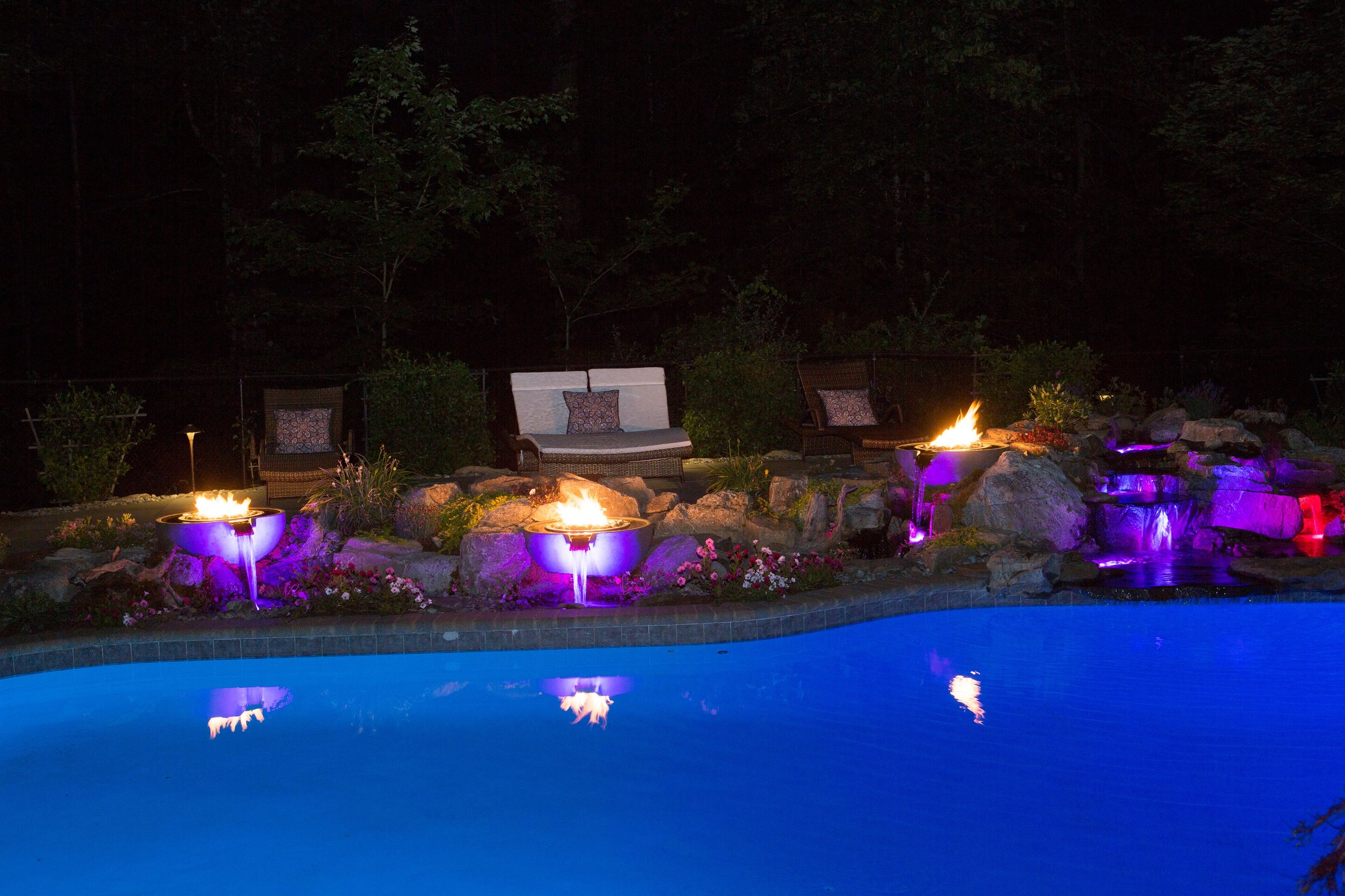 Water Feature Lighting 4-5.JPG