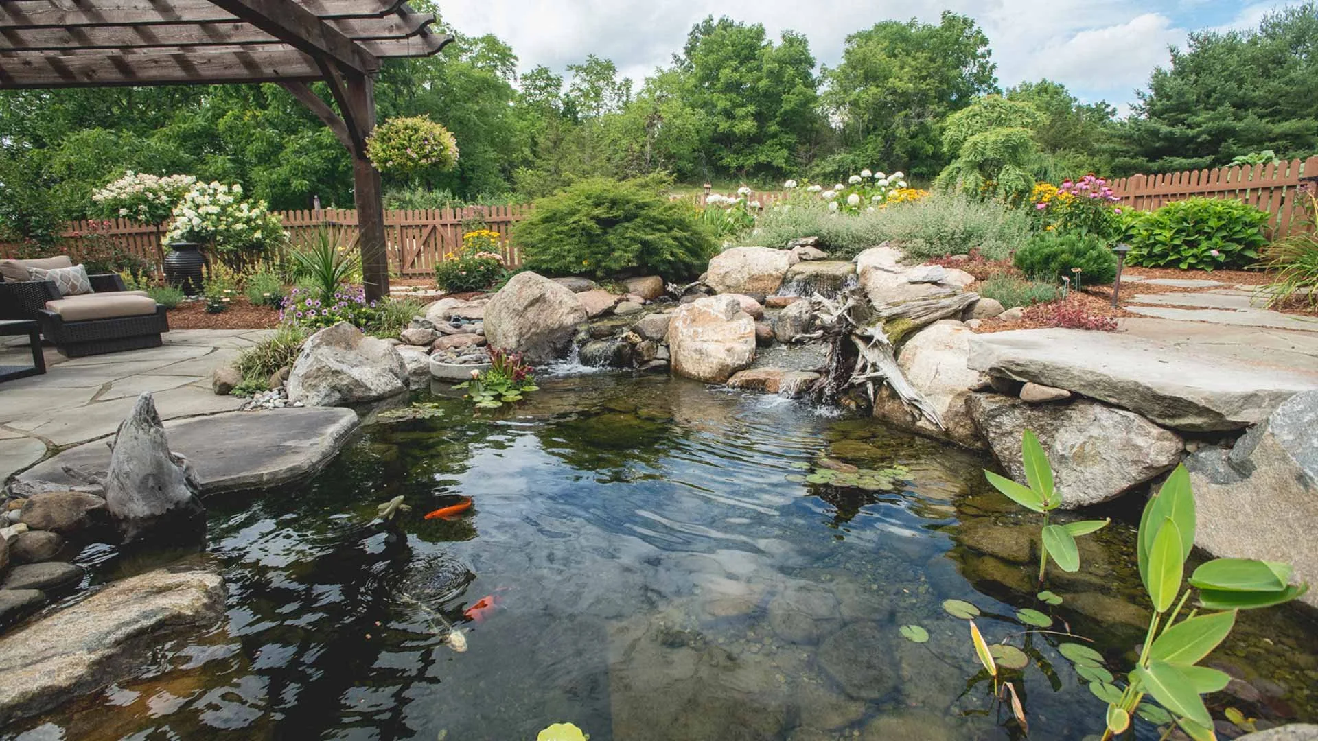 Water Feature Lighting 7-1.jpg