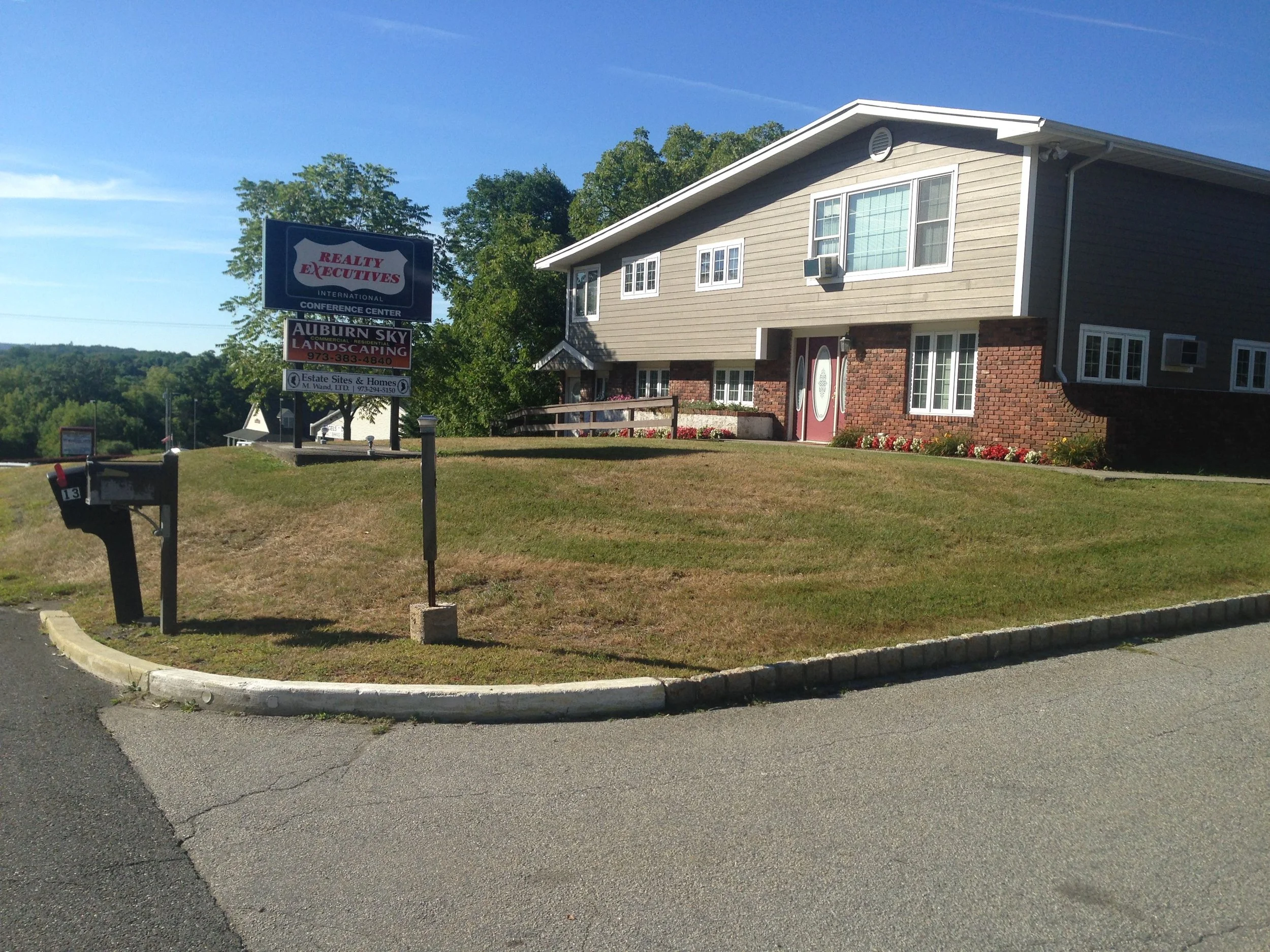 Water Feature Lighting 8-1.jpg