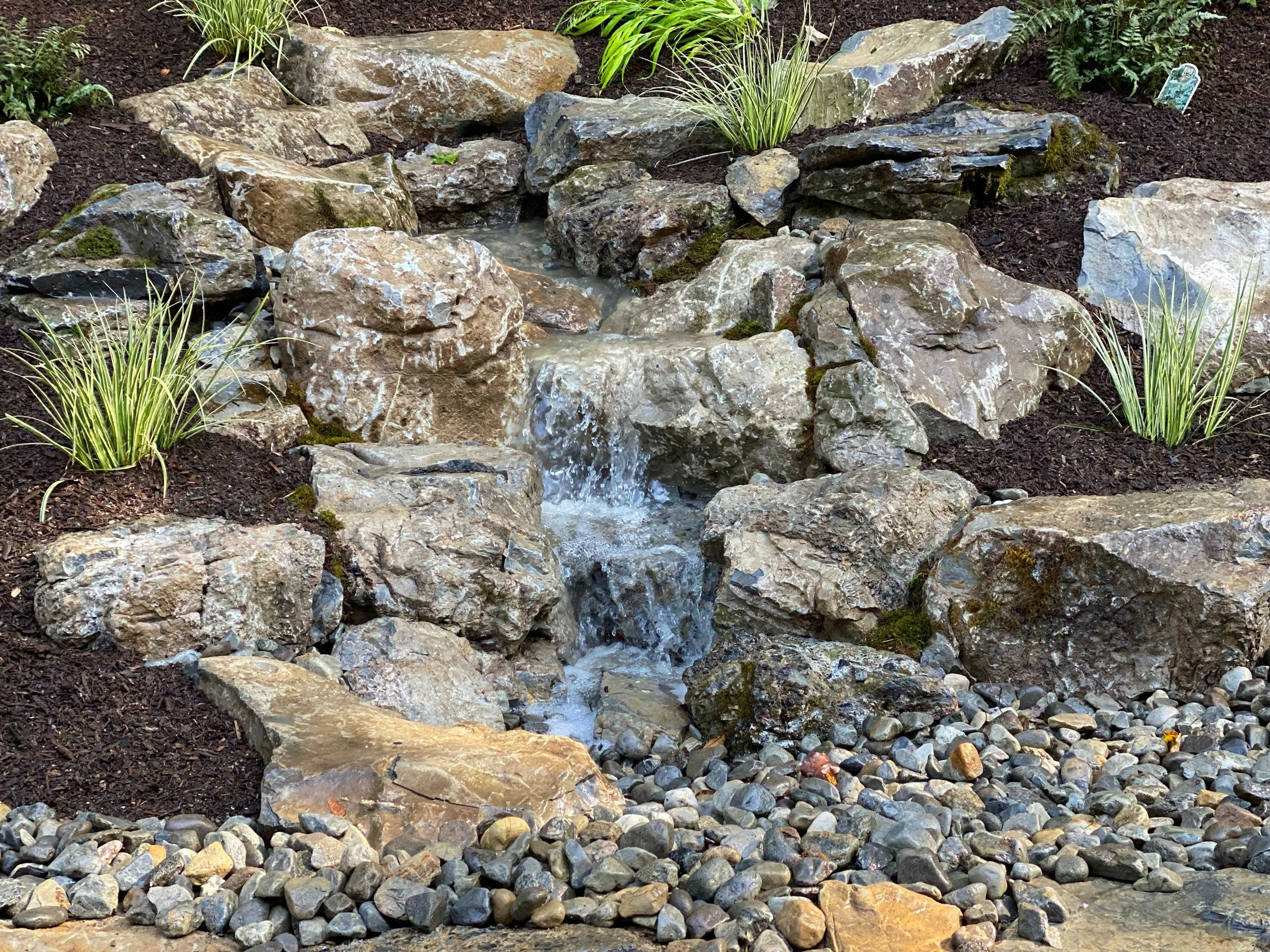 Water Feature Lighting 11-1.jpg