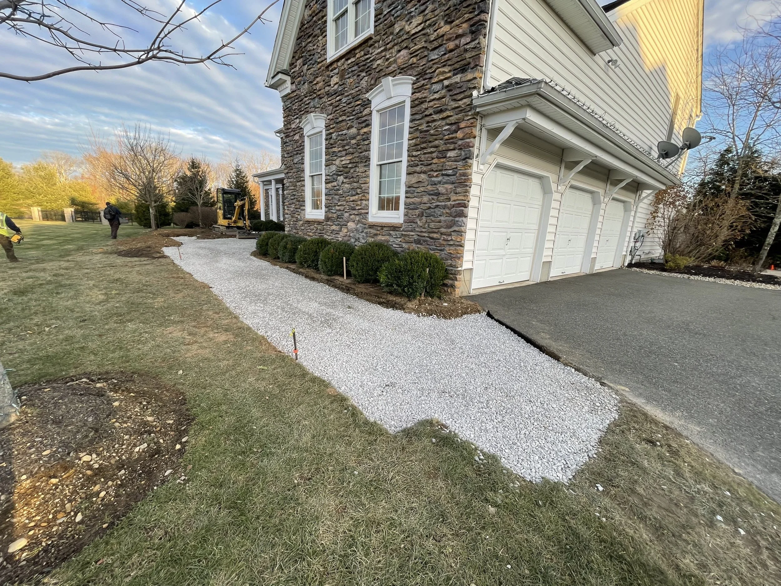 Patios-Walkways-RENOVATION-CONCRETE_PAVER-Front_Yard-Bracket_3-4-6.jpg