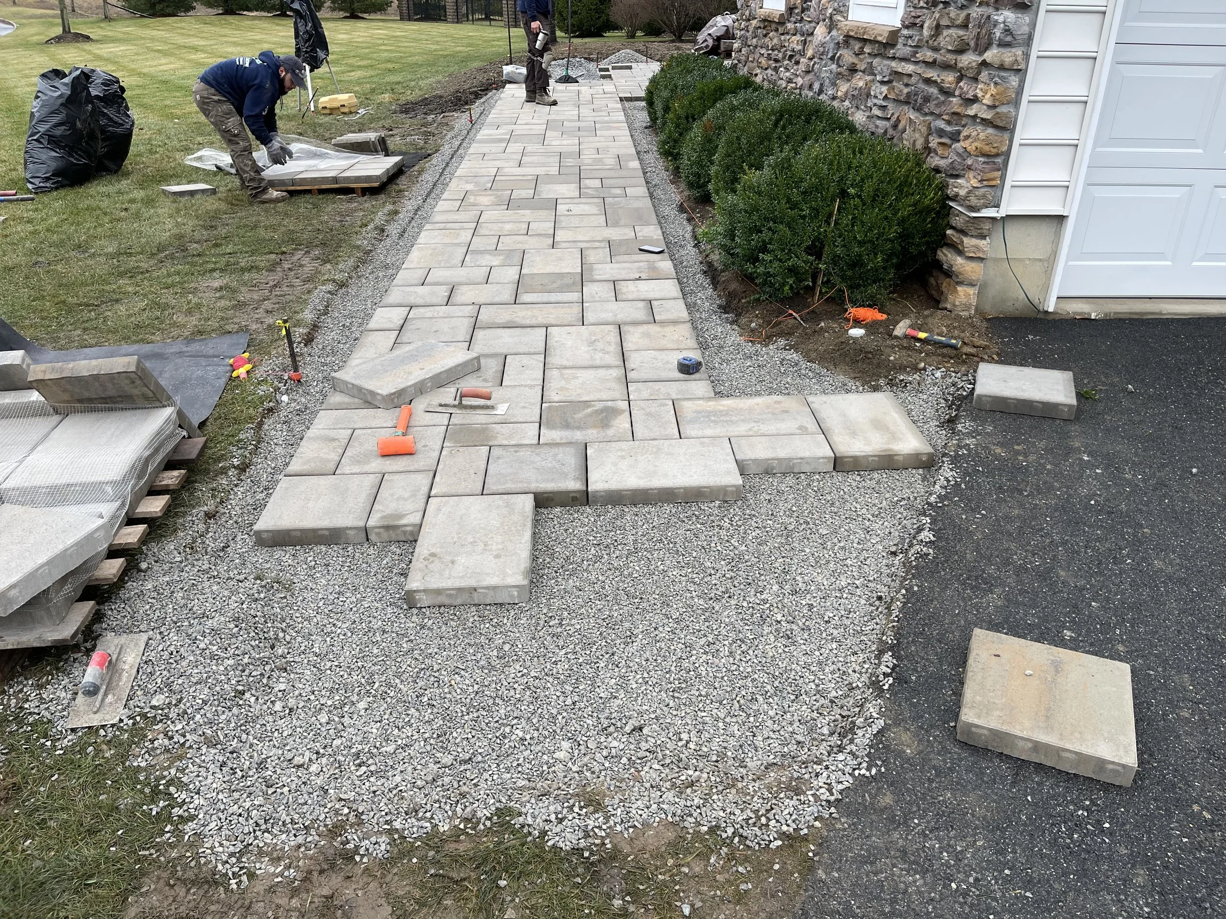 Patios-Walkways-RENOVATION-CONCRETE_PAVER-Front_Yard-Bracket_3-4-7.jpg