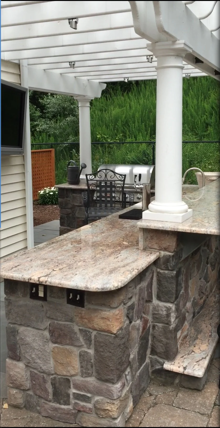 Outdoor Living Entertaining 1-7.jpg