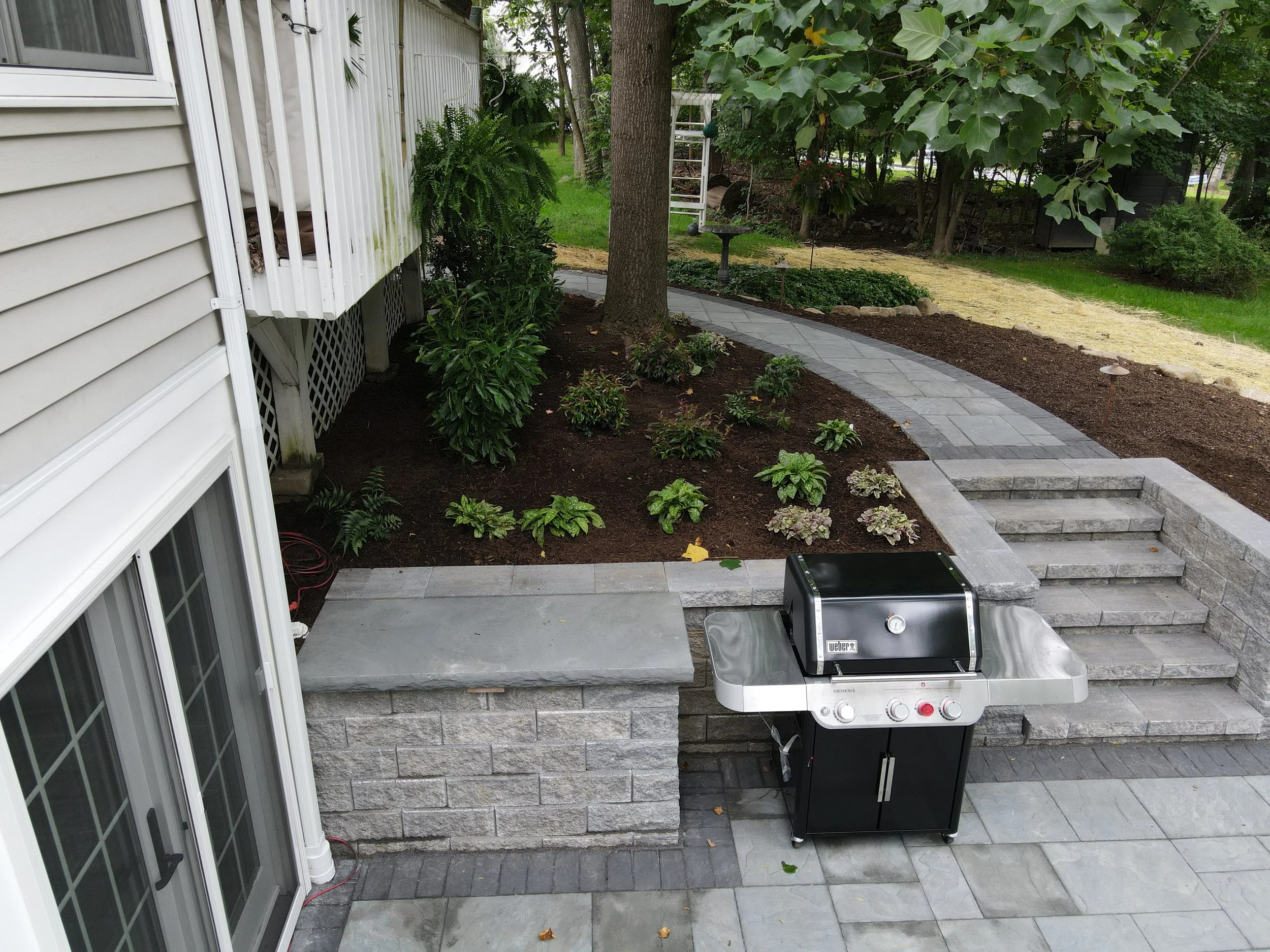 Outdoor Living Entertaining 2-4.jpg