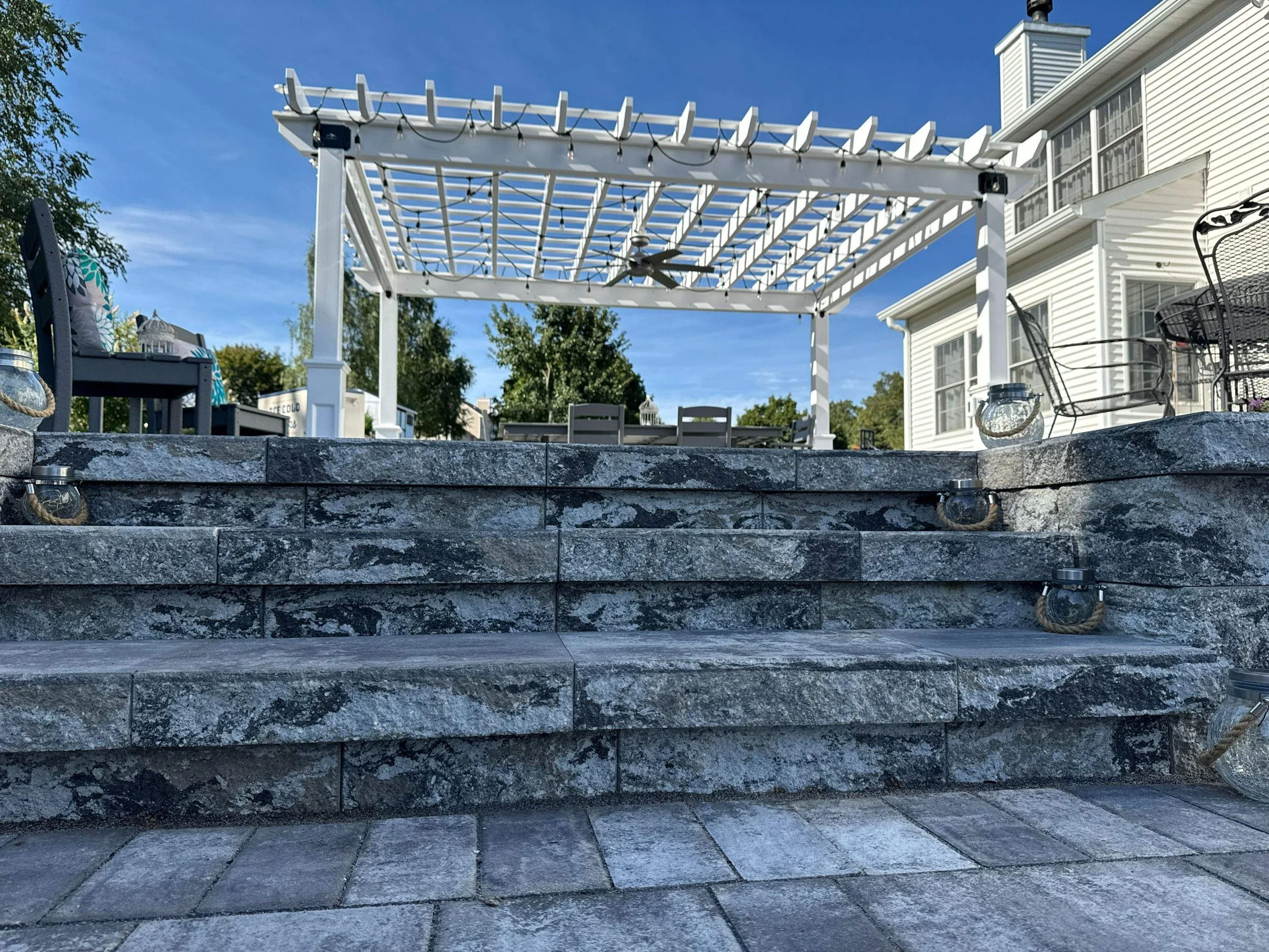 Outdoor Living Pergolas 2-10.jpg