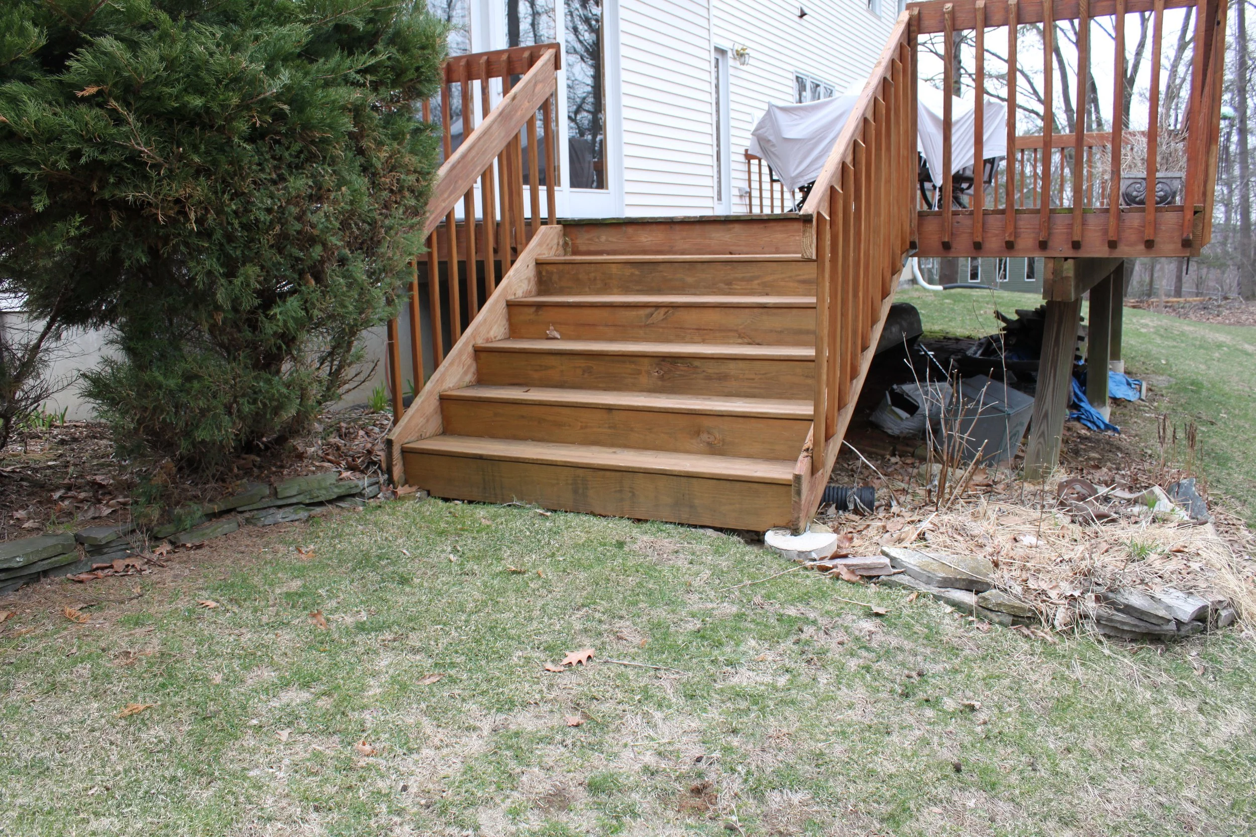Patios-Walkways-RENOVATION-CONCRETE PAVER-Backyard-Bracket 3-5-1.JPG
