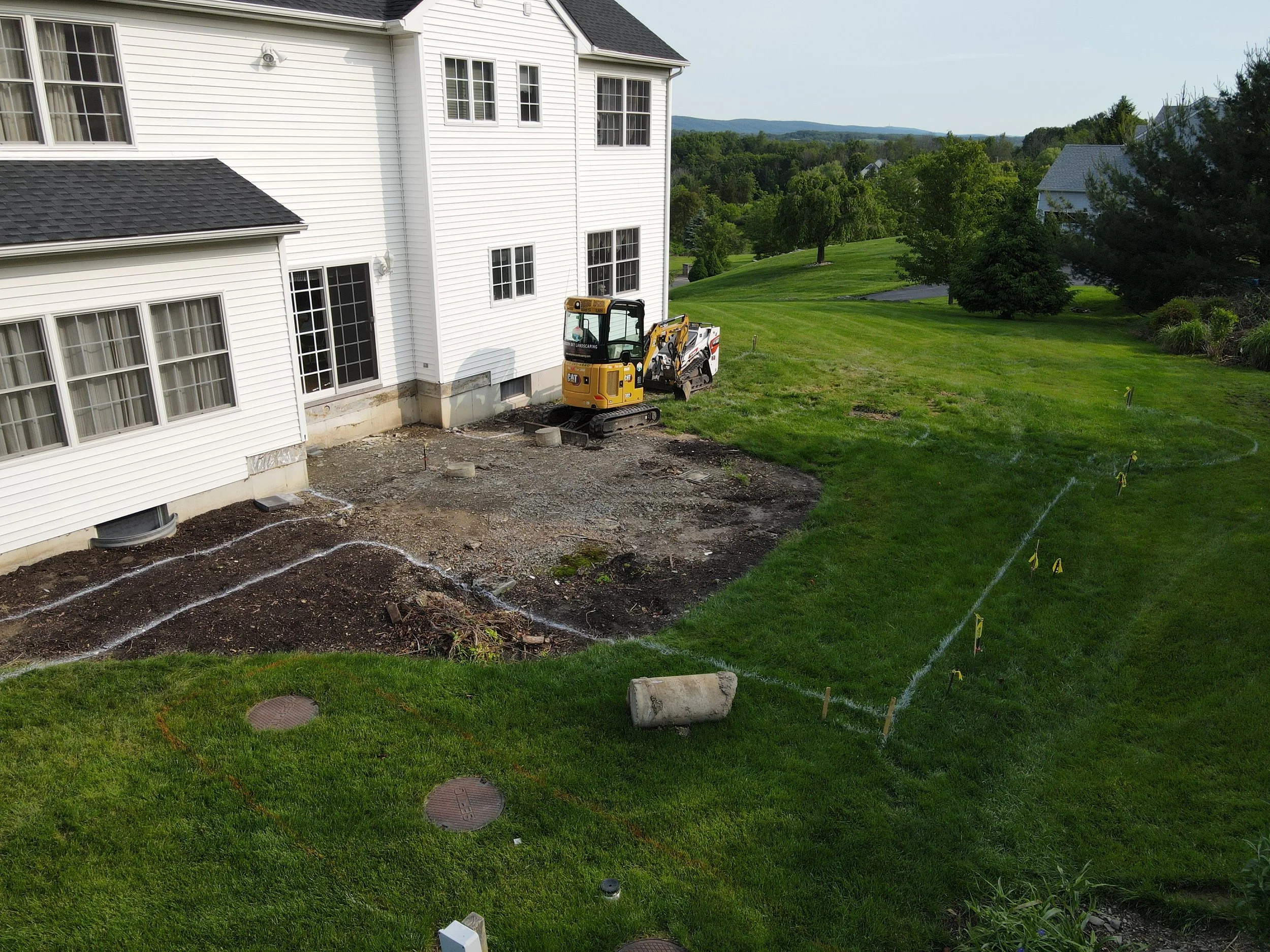 Patios-Walkways-RENOVATION-CONCRETE PAVER-Backyard-Bracket 4-2-7.jpg