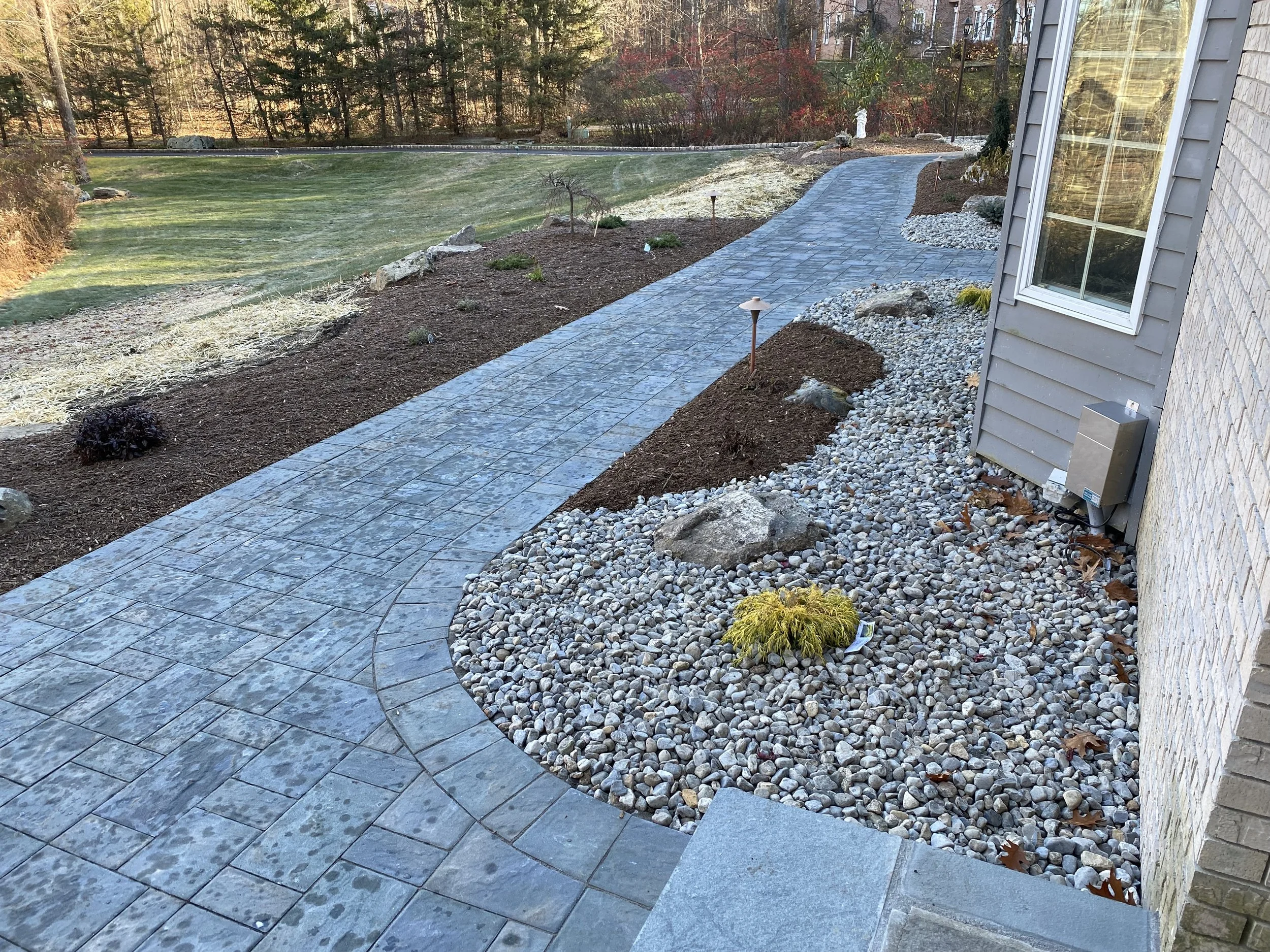 Patios-Walkways-RENOVATION-CONCRETE PAVER-Front Yard-Bracket 3-1-9.jpg