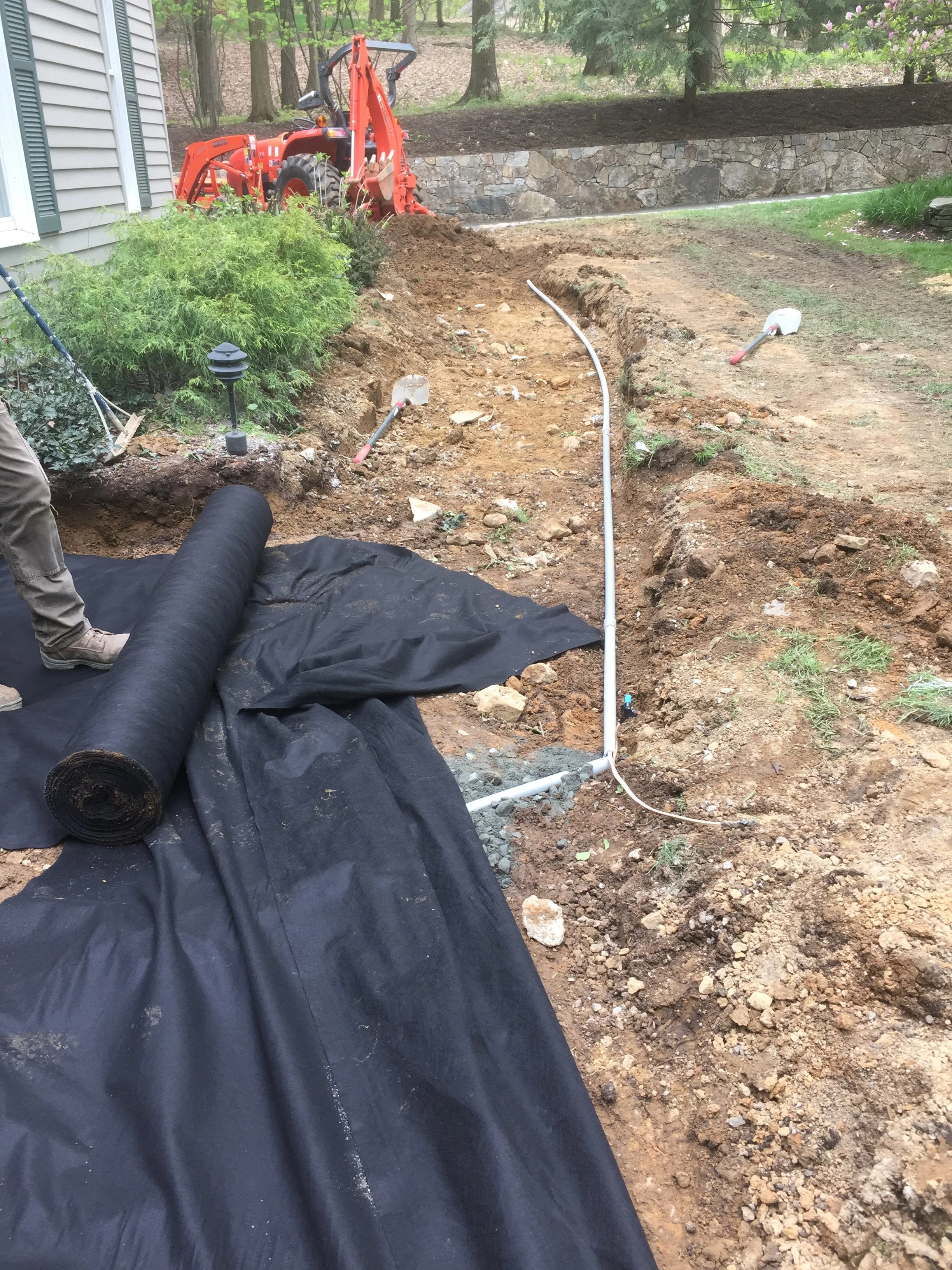 Patios-Walkways-RENOVATION-CONCRETE PAVER-Front Yard-Bracket 3-6-4.jpg