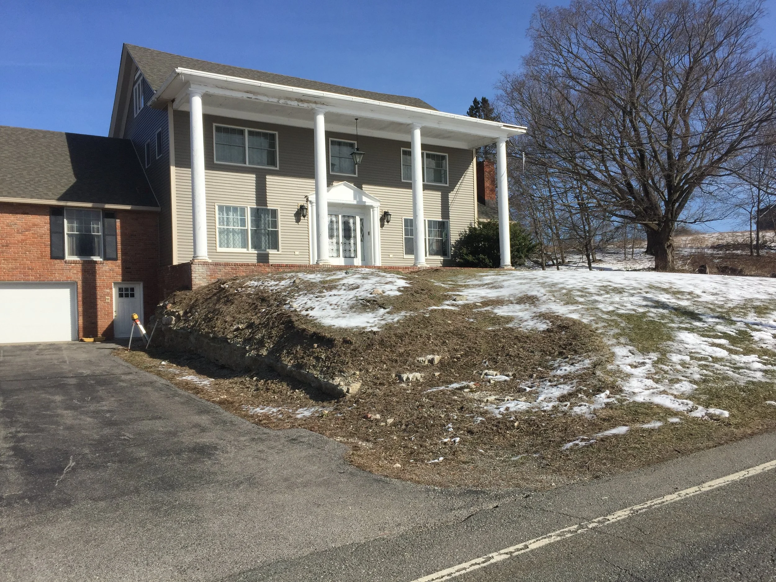 Patios-Walkways-RENOVATION-CONCRETE PAVER-Front Yard-Bracket 4-1-5.jpg