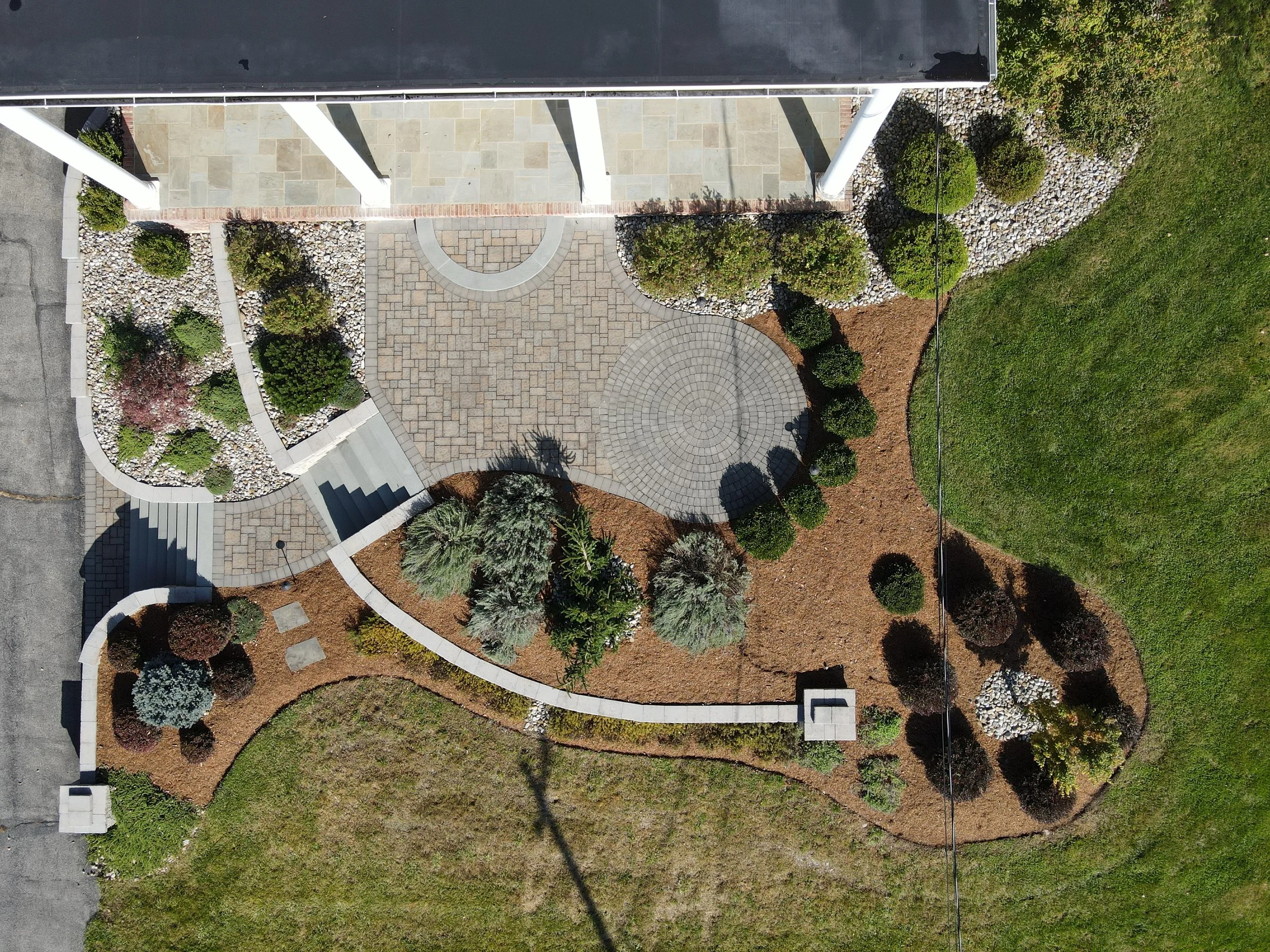 Patios-Walkways-RENOVATION-CONCRETE PAVER-Front Yard-Bracket 4-1-12.jpg