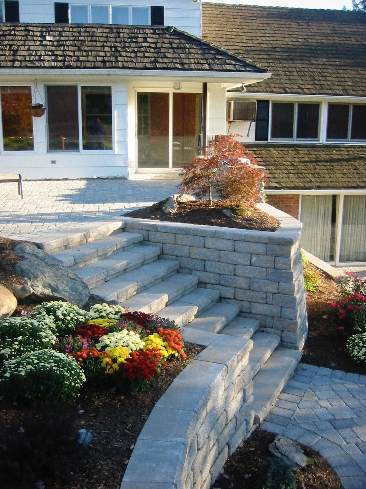 Steps - Segmented Concrete Block Steps - 2-4.jpg