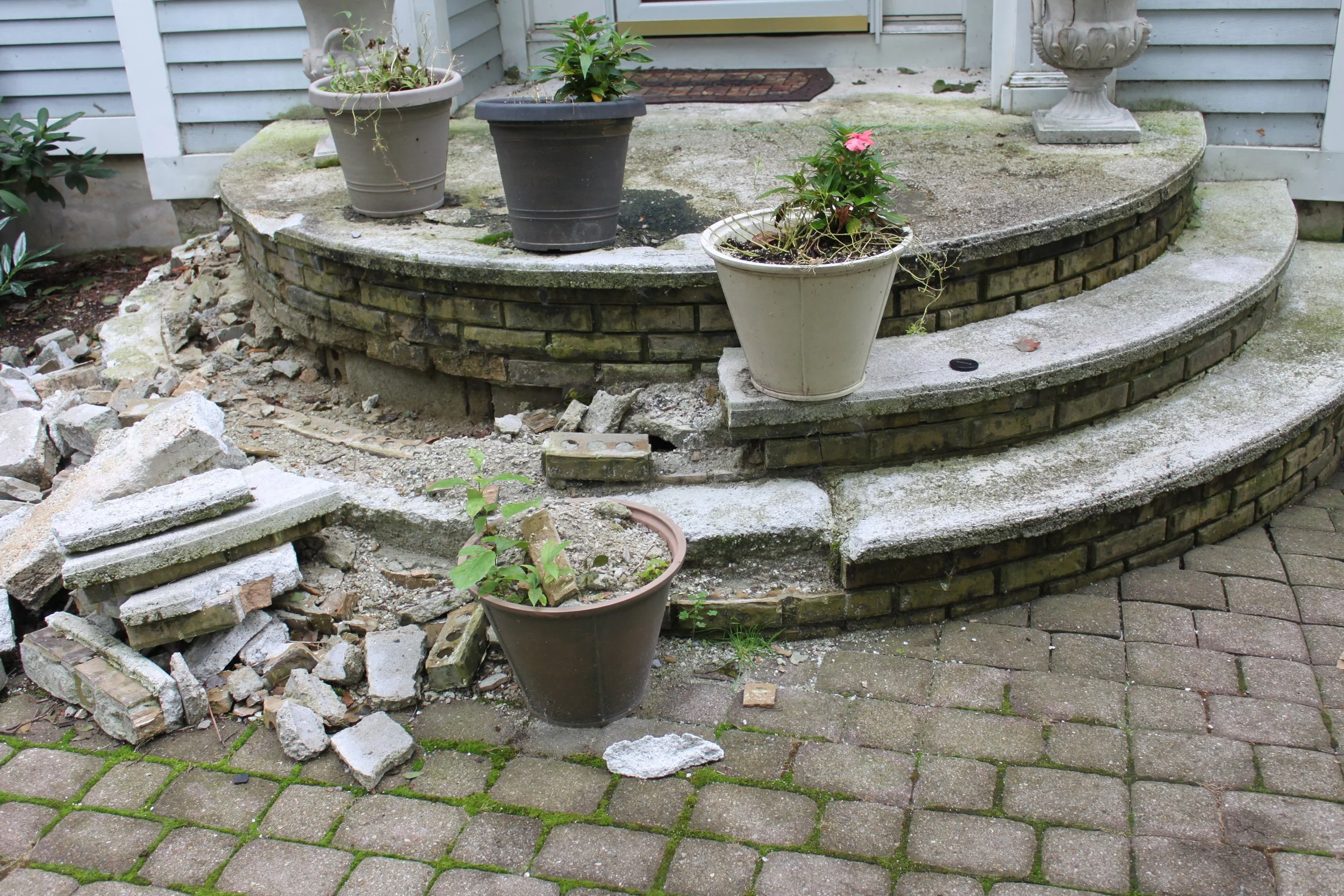 Steps - Segmented Concrete Block Steps - 11-1.JPG