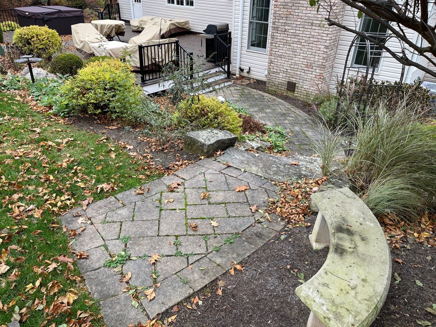 Patios-Walkways-RENOVATION-CONCRETE PAVER-Backyard-Bracket 3-3-1.jpg