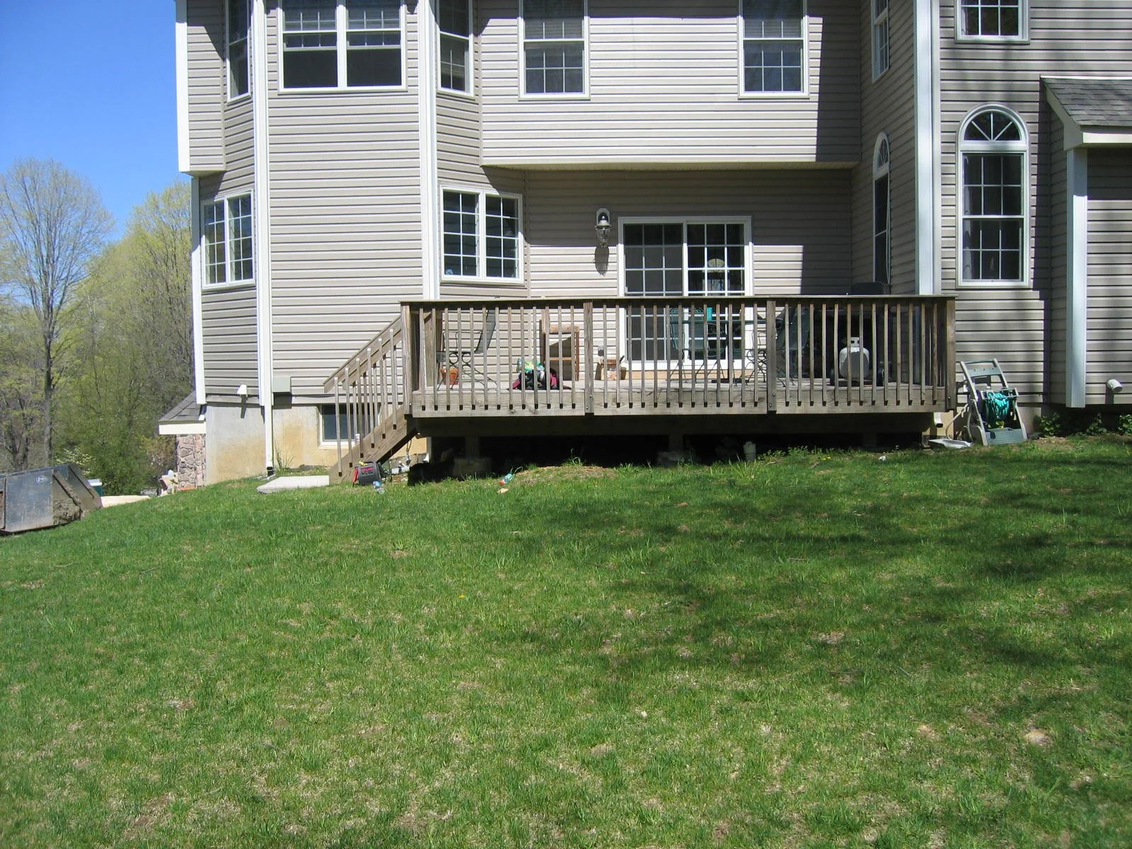 Patios-Walkways-RENOVATION-CONCRETE PAVER-Backyard-Bracket 3-6-1.JPG