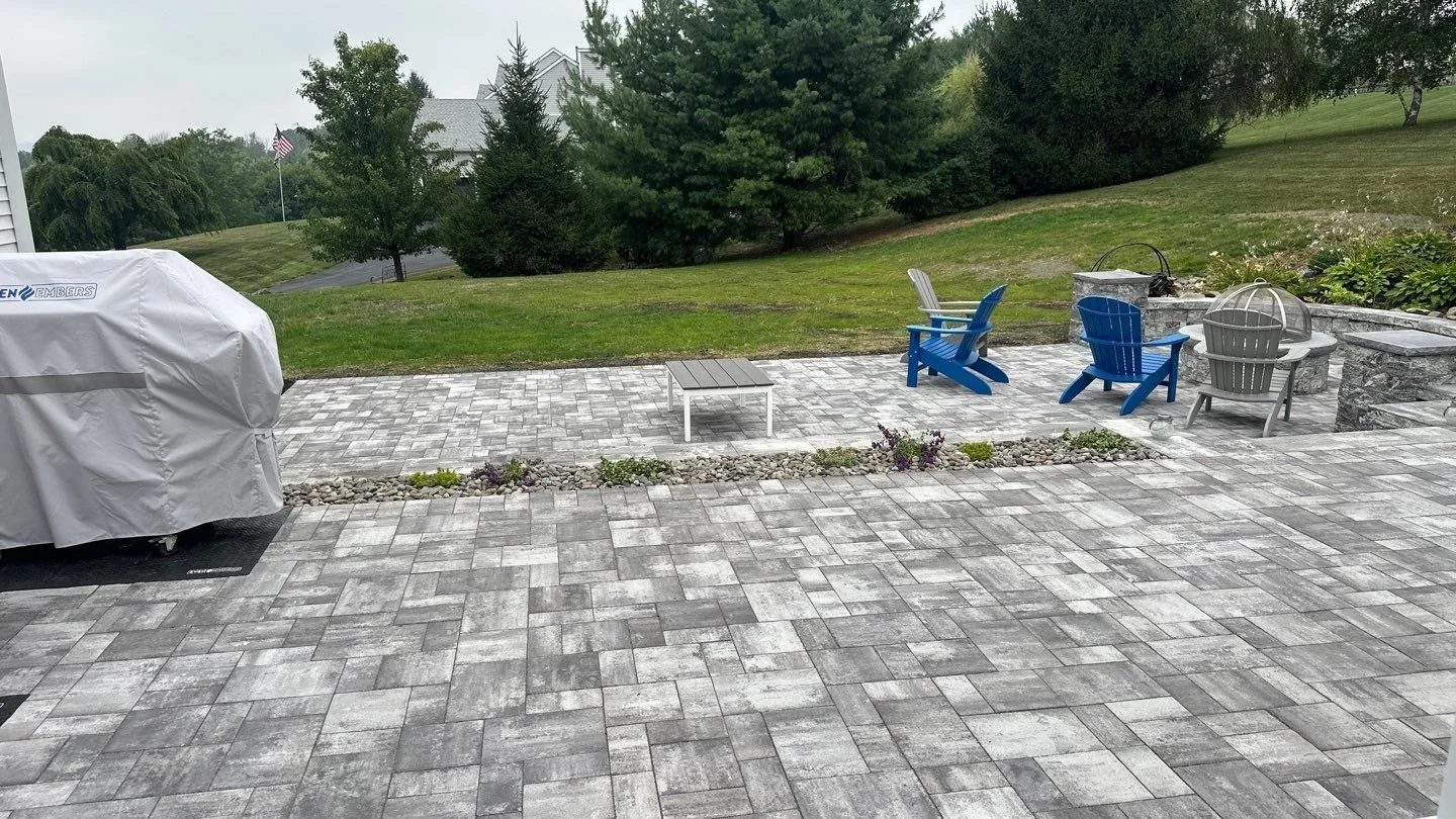 Patios-Walkways-RENOVATION-CONCRETE PAVER-Backyard-Bracket 4-2-23.jpg