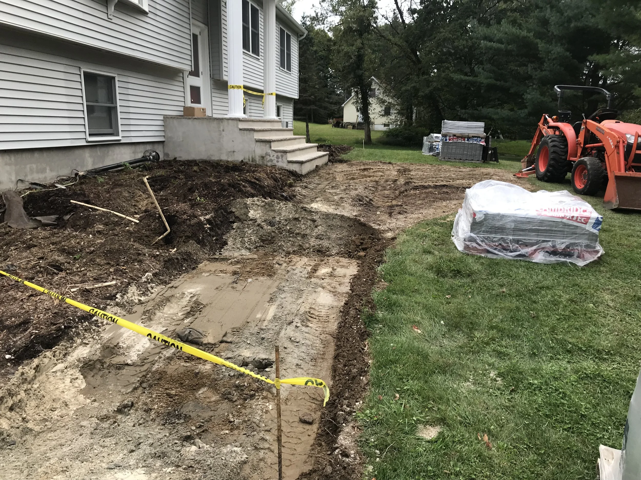 Patios-Walkways-RENOVATION-CONCRETE PAVER-Front Yard-Bracket 2-2-4.jpg