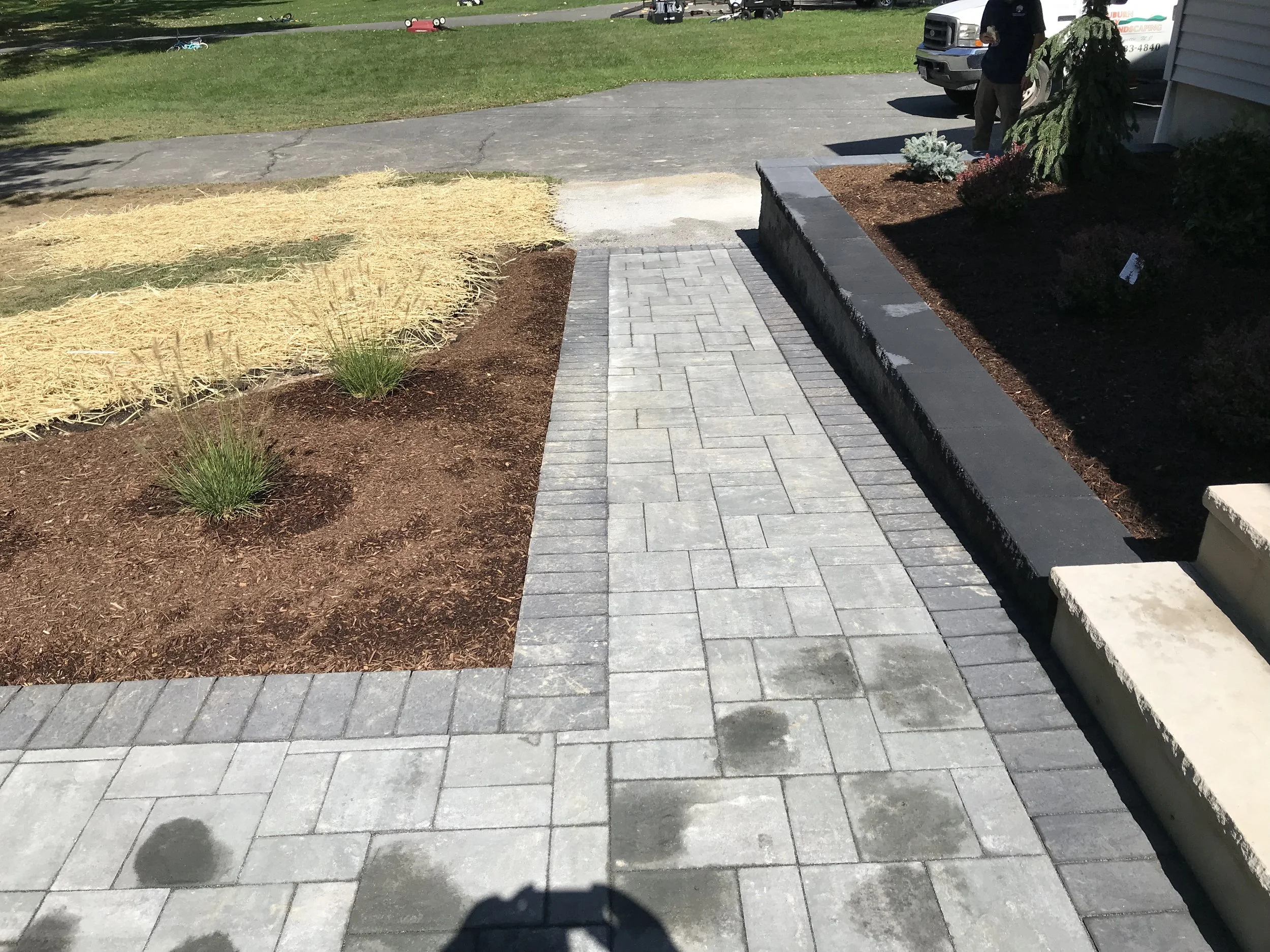 Patios-Walkways-RENOVATION-CONCRETE PAVER-Front Yard-Bracket 2-2-5.jpg