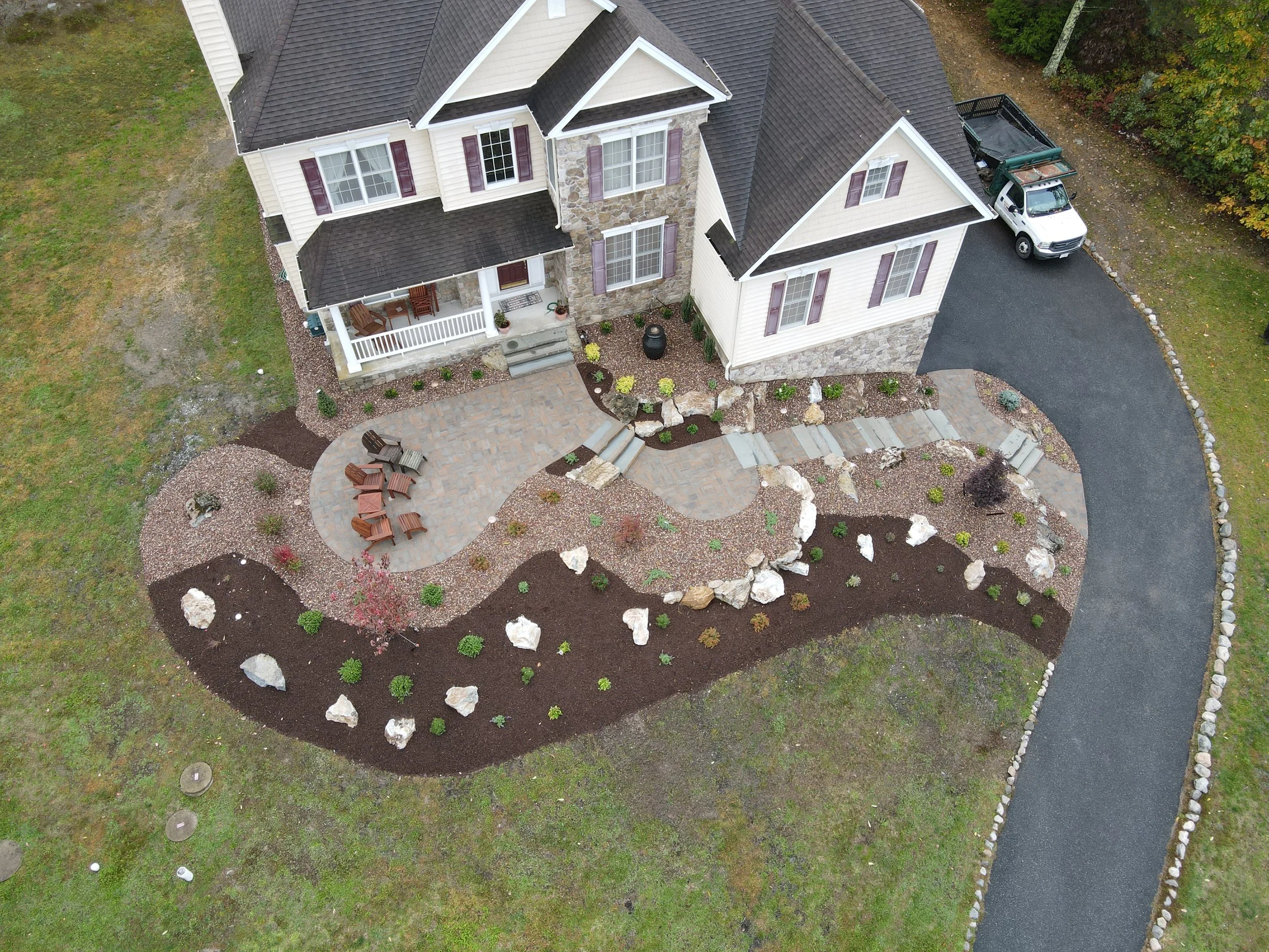 Patios-Walkways-RENOVATION-CONCRETE PAVER-Front Yard-Bracket 3-2-4.jpg