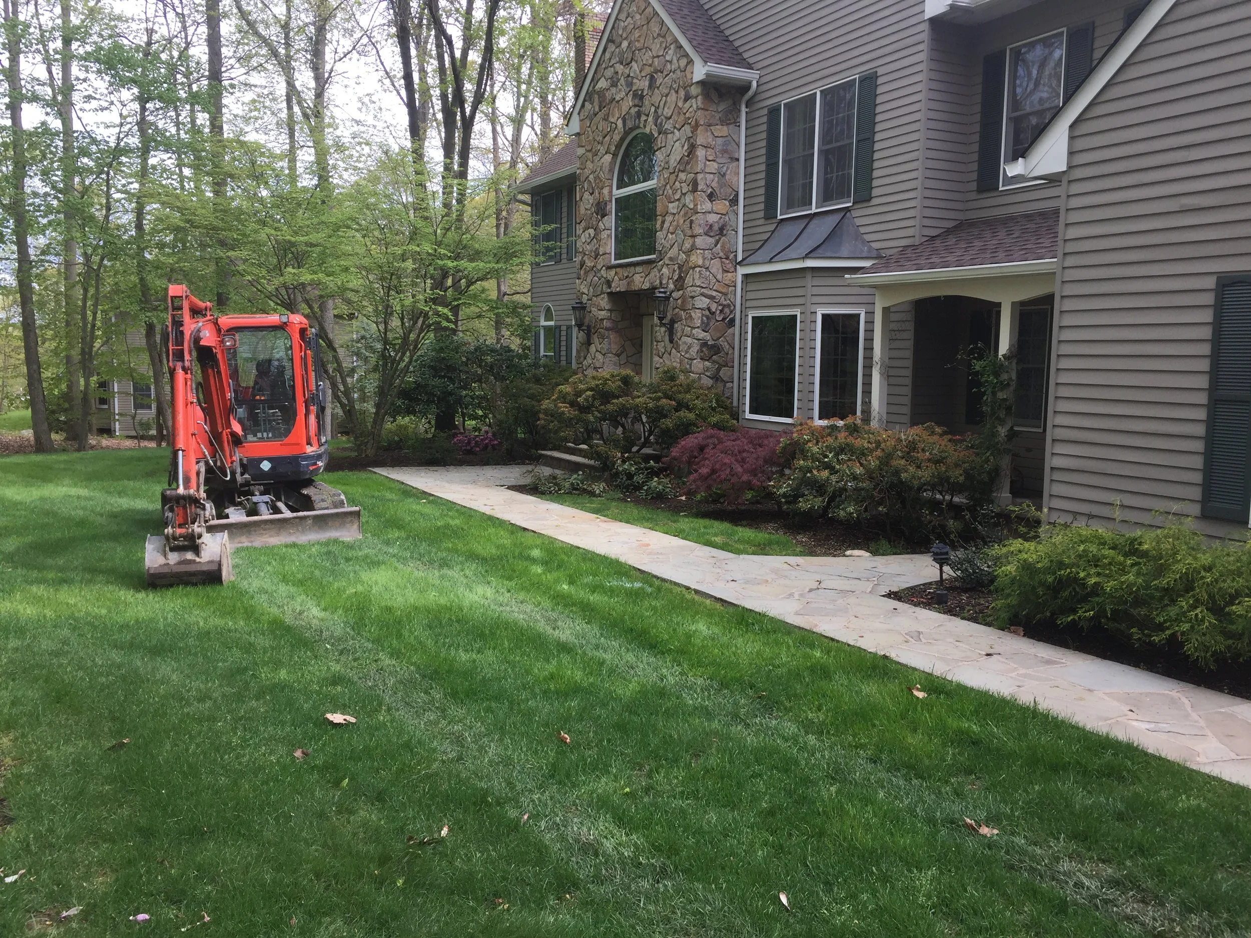 Patios-Walkways-RENOVATION-CONCRETE PAVER-Front Yard-Bracket 3-6-2.jpg