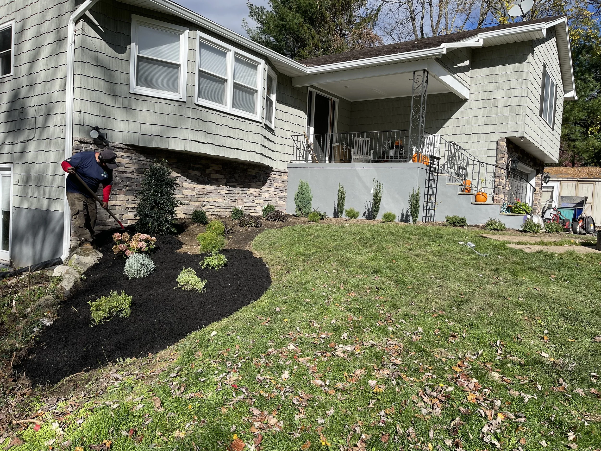 NEW-Front Yard-Bracket 1-2-5.jpg