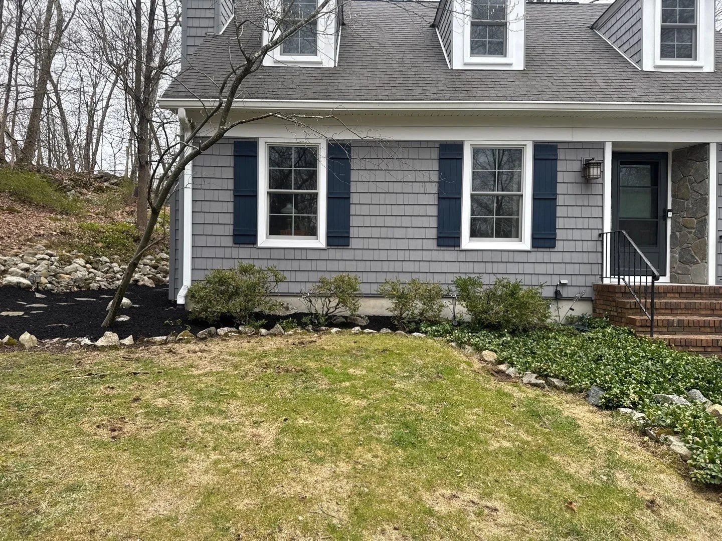 NEW-Front Yard-Bracket 2-1-4.jpg