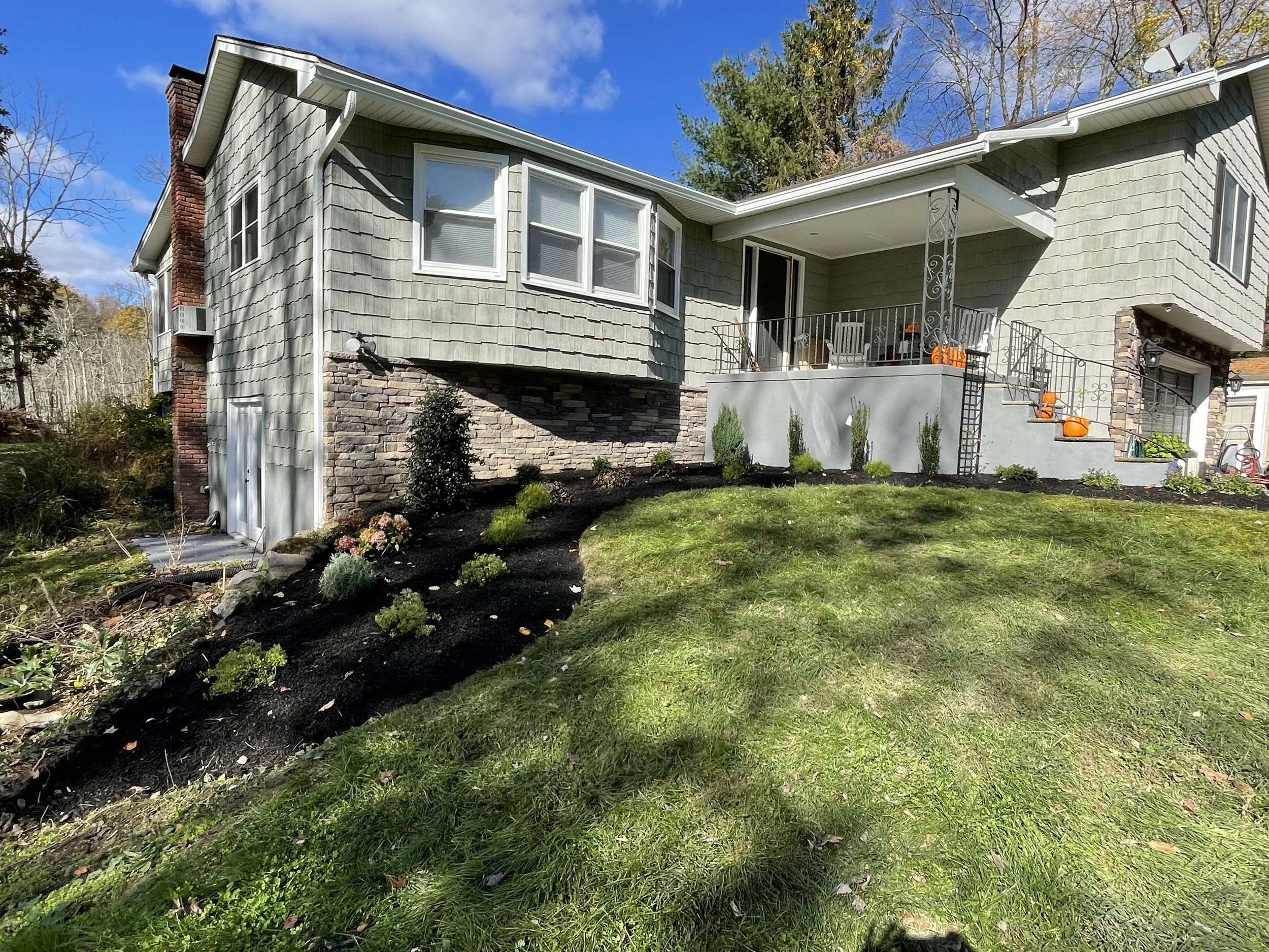 NEW-Front Yard-Bracket 1-2-7.jpg