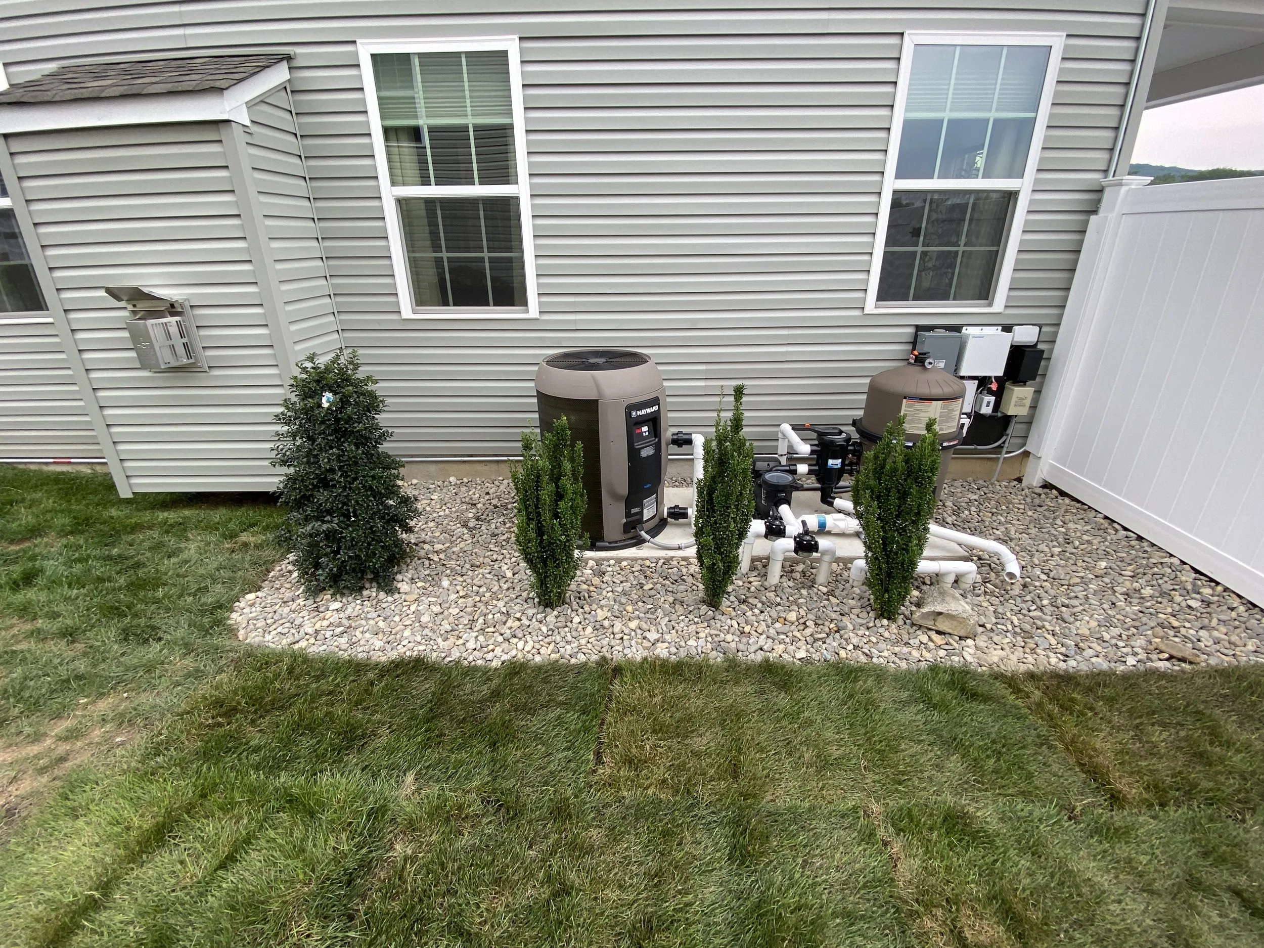 NEW-Pool-Pondscapes-Bracket 3-1-8.jpg