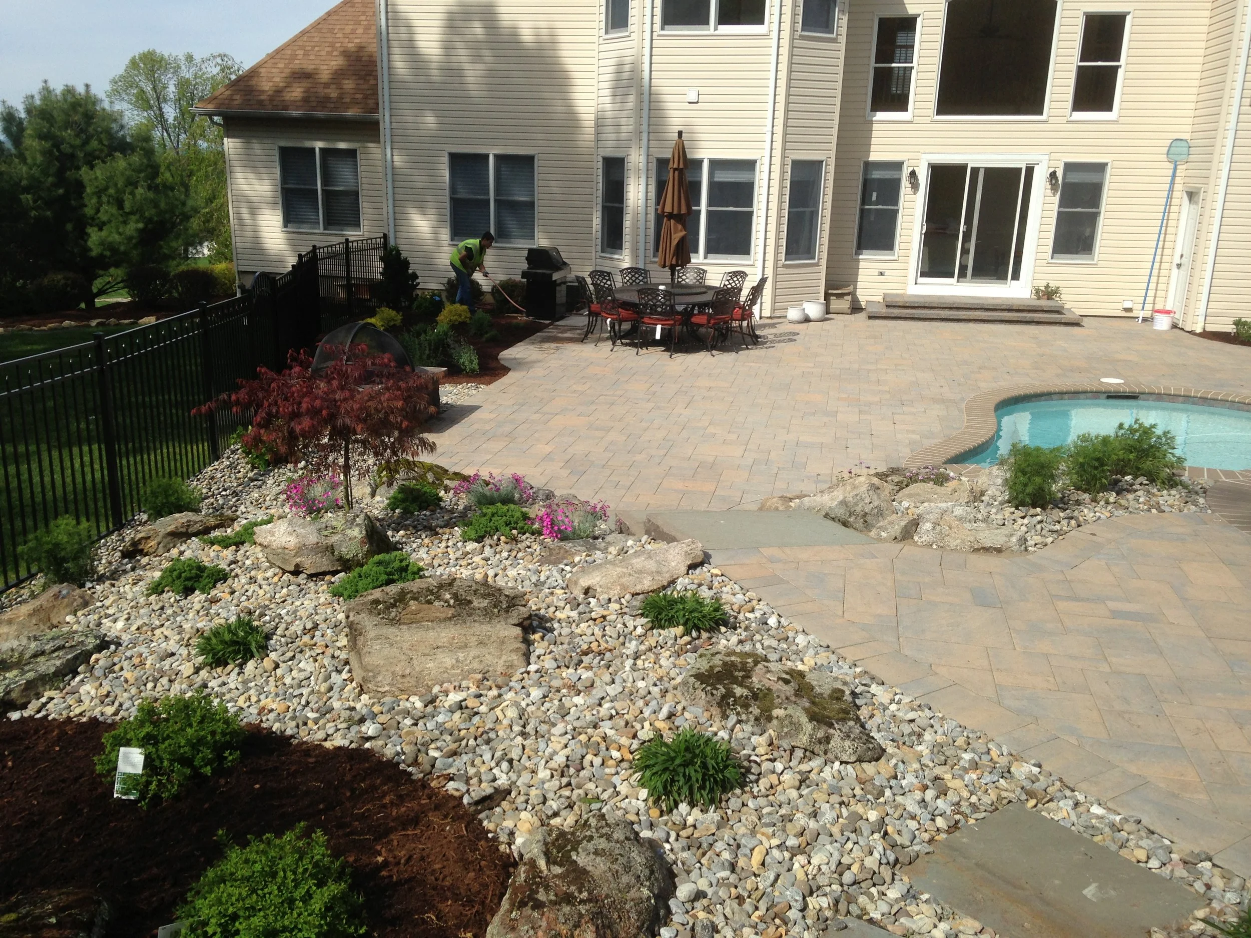 NEW-Pool-Pondscapes-Bracket 3-3-5.JPG