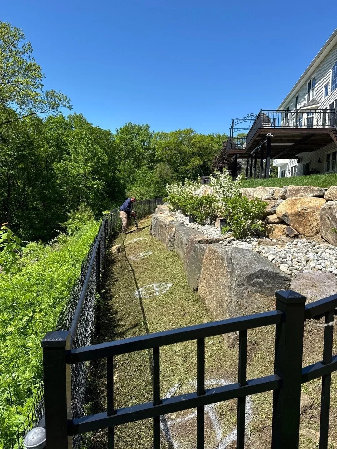 NEW-Property-Border Screenings-Bracket 1-2-1.jpg