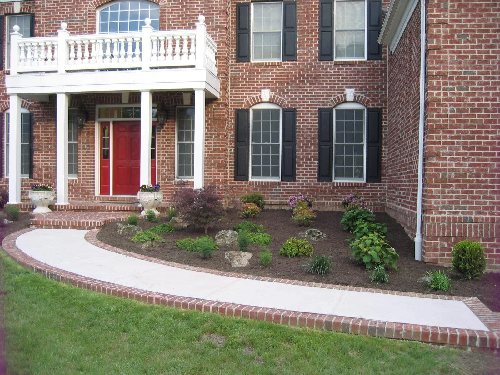 front yard bracket 44-10NPFYB4.jpg