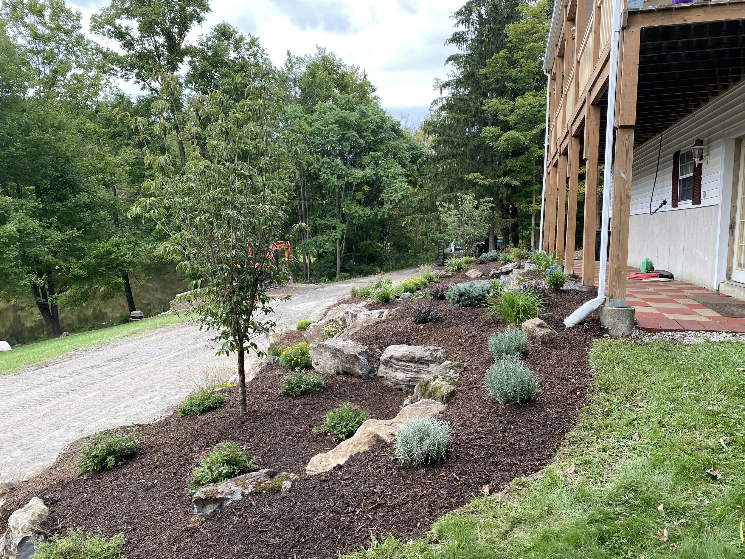 front yard bracket 32-6NPFYB3.jpg