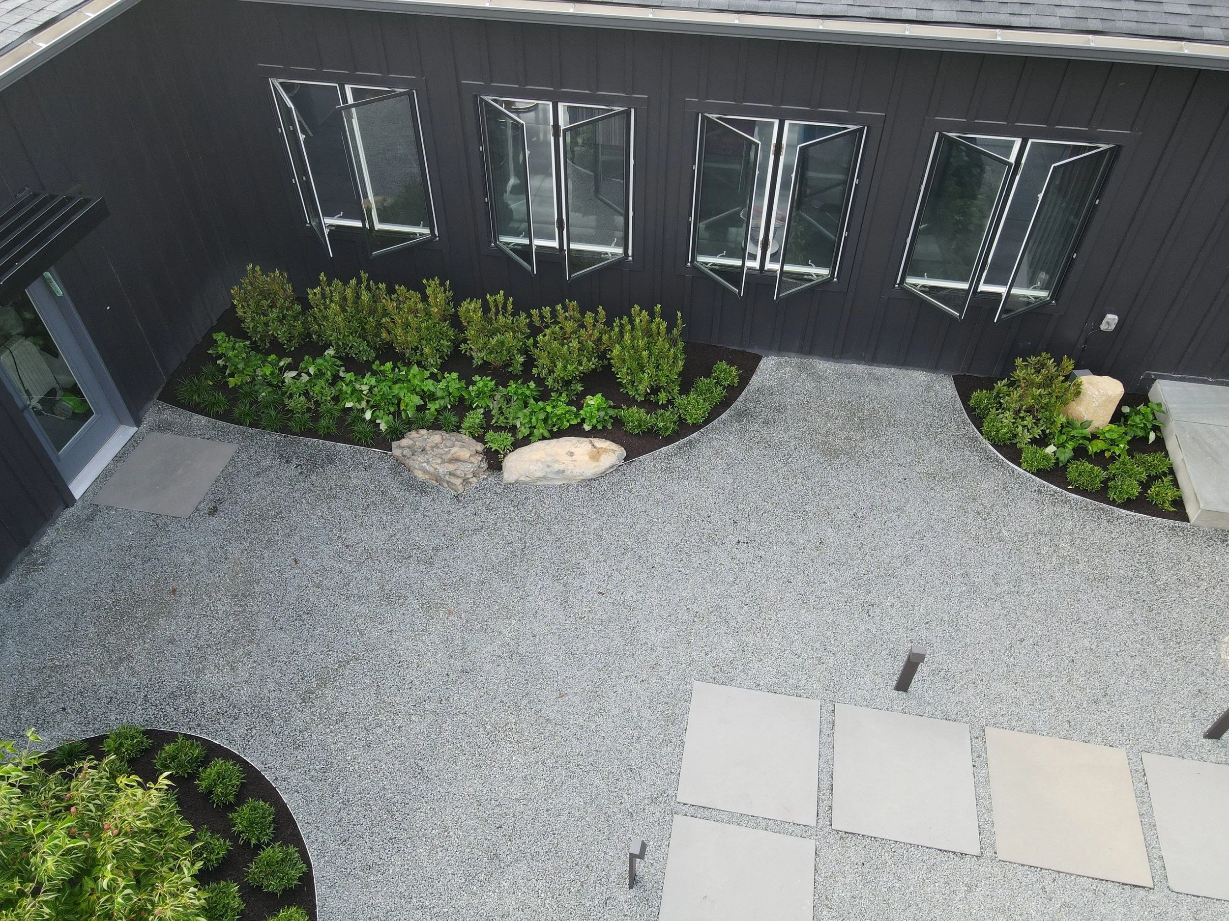 front yard bracket 34-5NPFYB3.jpg