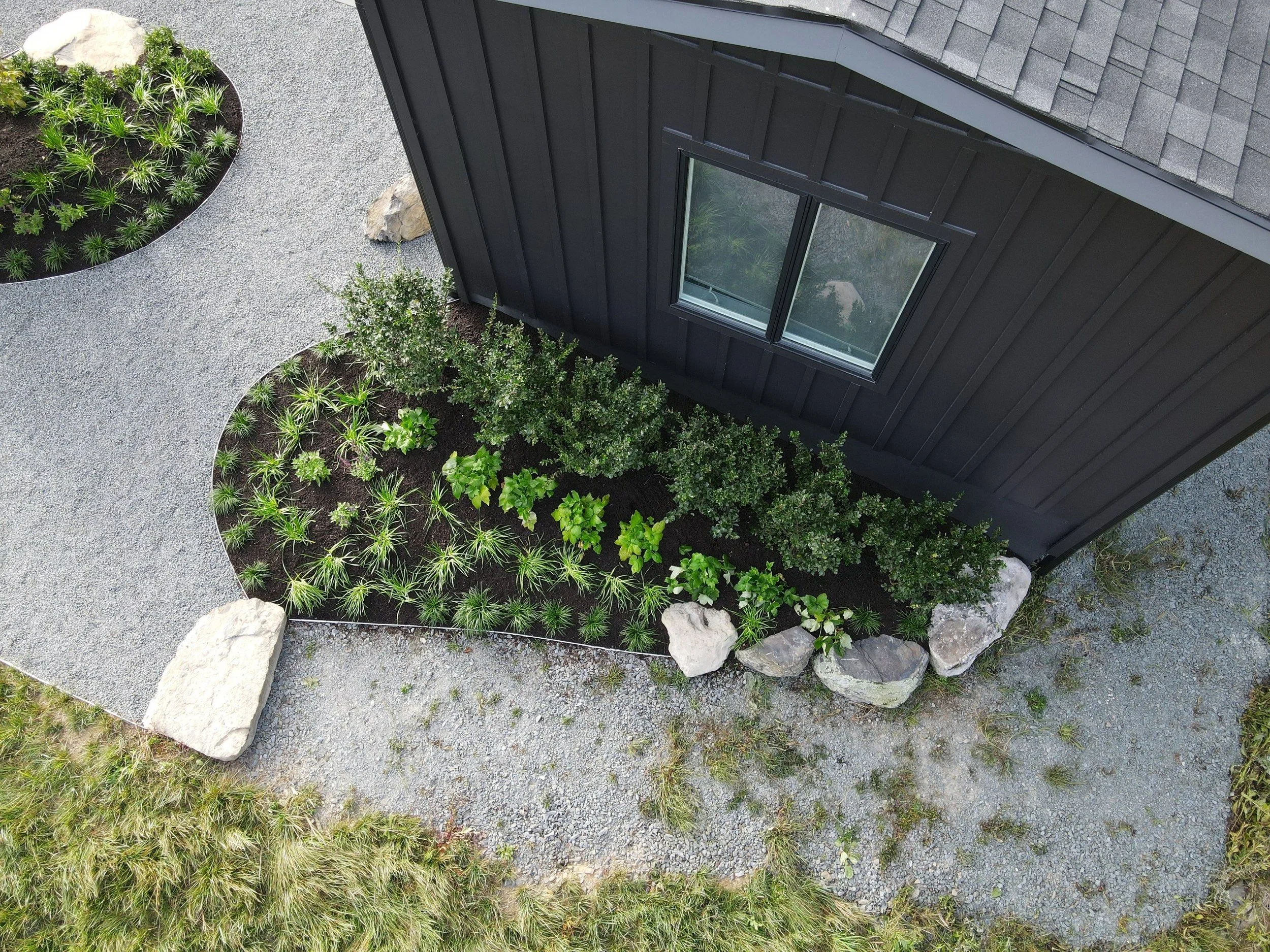 front yard bracket 34-4NPFYB3.jpg