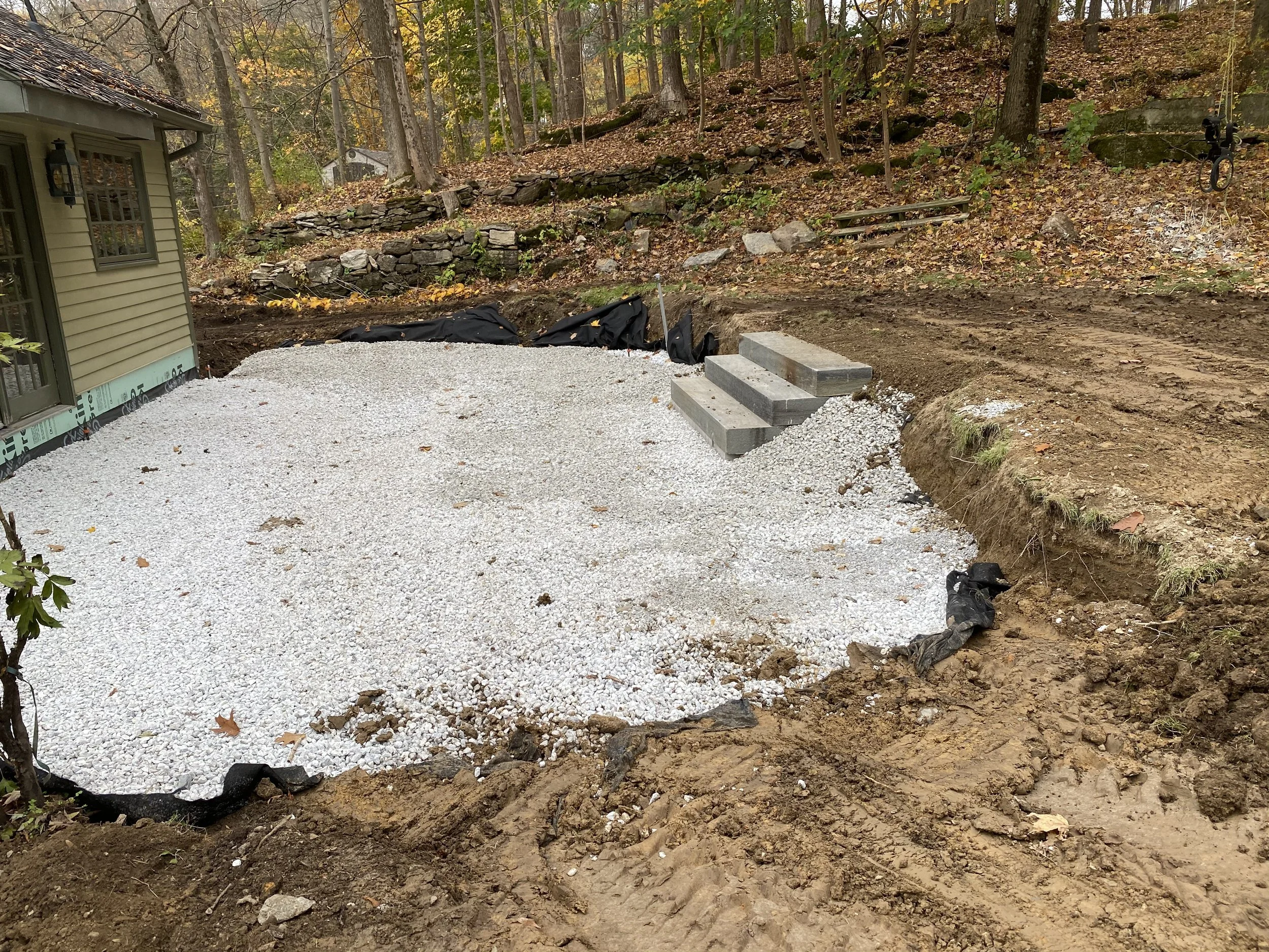 Patios-Walkways-NEW-CONCRETE PAVER-Backyard-Bracket 3-1-4NPWCPBYB3.jpg