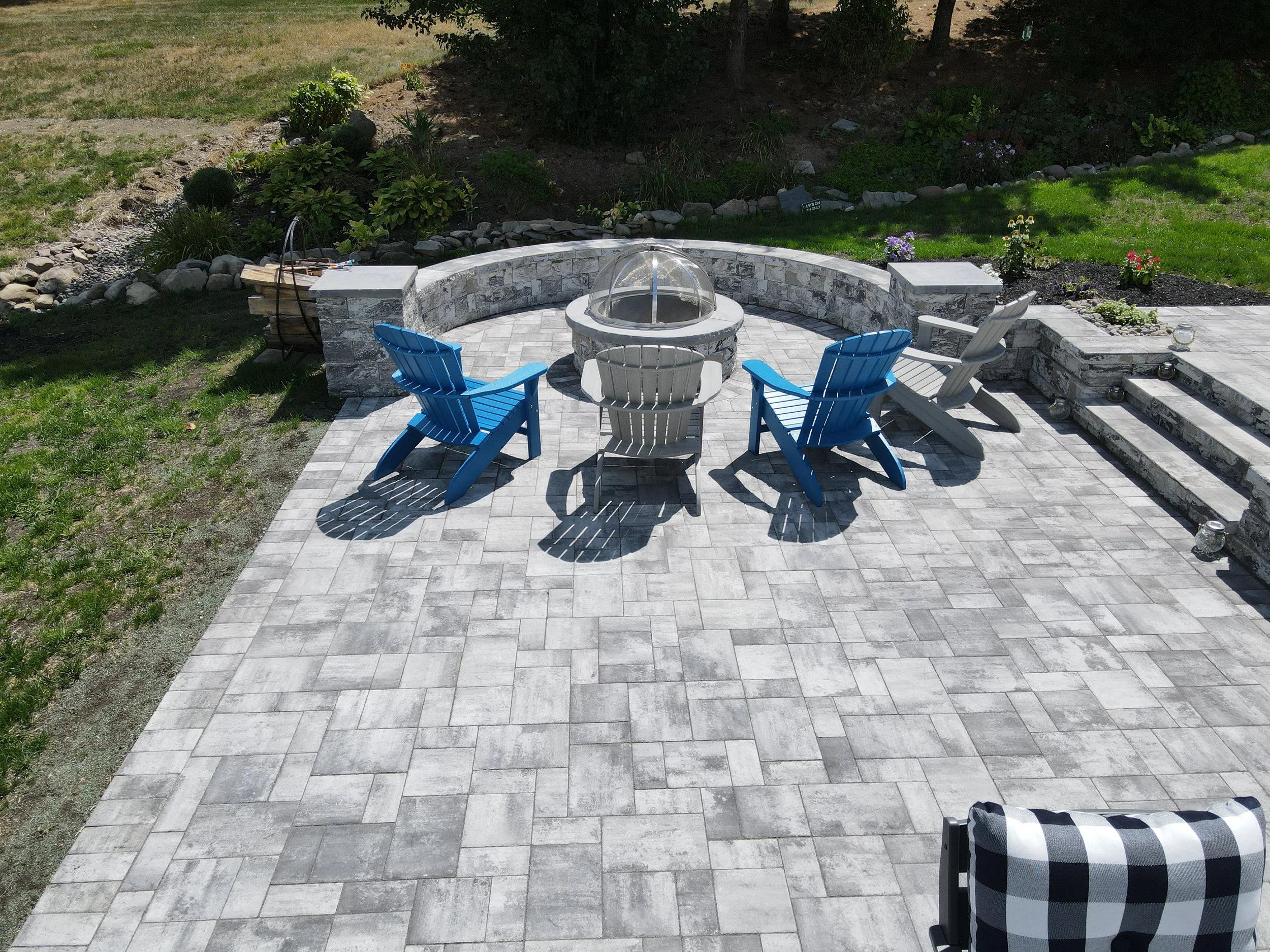 Patios-Walkways-NEW-CONCRETE PAVER-Backyard-Bracket 3-2-4NPWCPBYB3.jpg