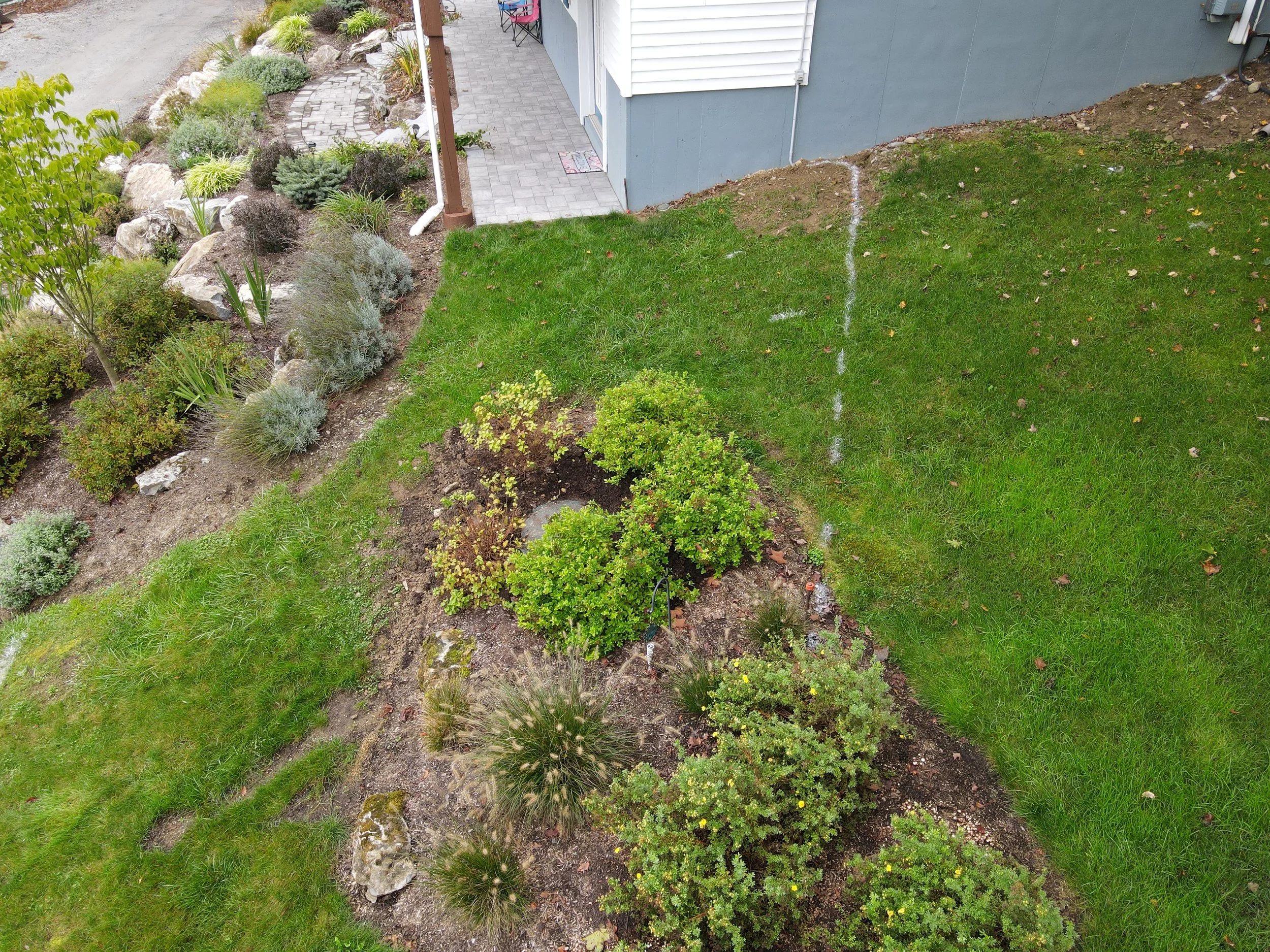 Patios-Walkways-NEW-CONCRETE PAVER-Backyard-Bracket 3-3-4NPWCPBYB3.jpg