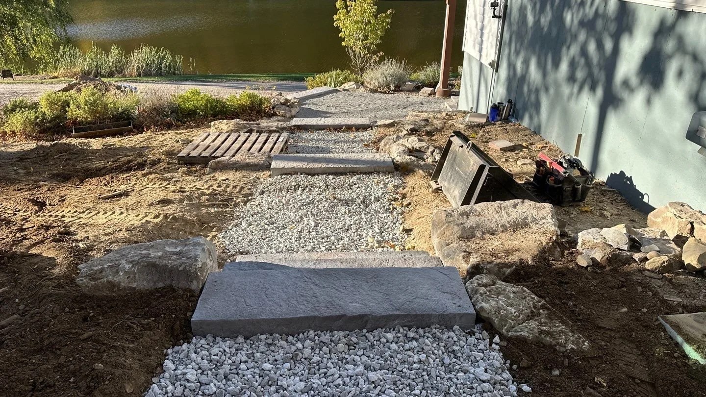 Patios-Walkways-NEW-CONCRETE PAVER-Backyard-Bracket 3-3-9NPWCPBYB3.jpg