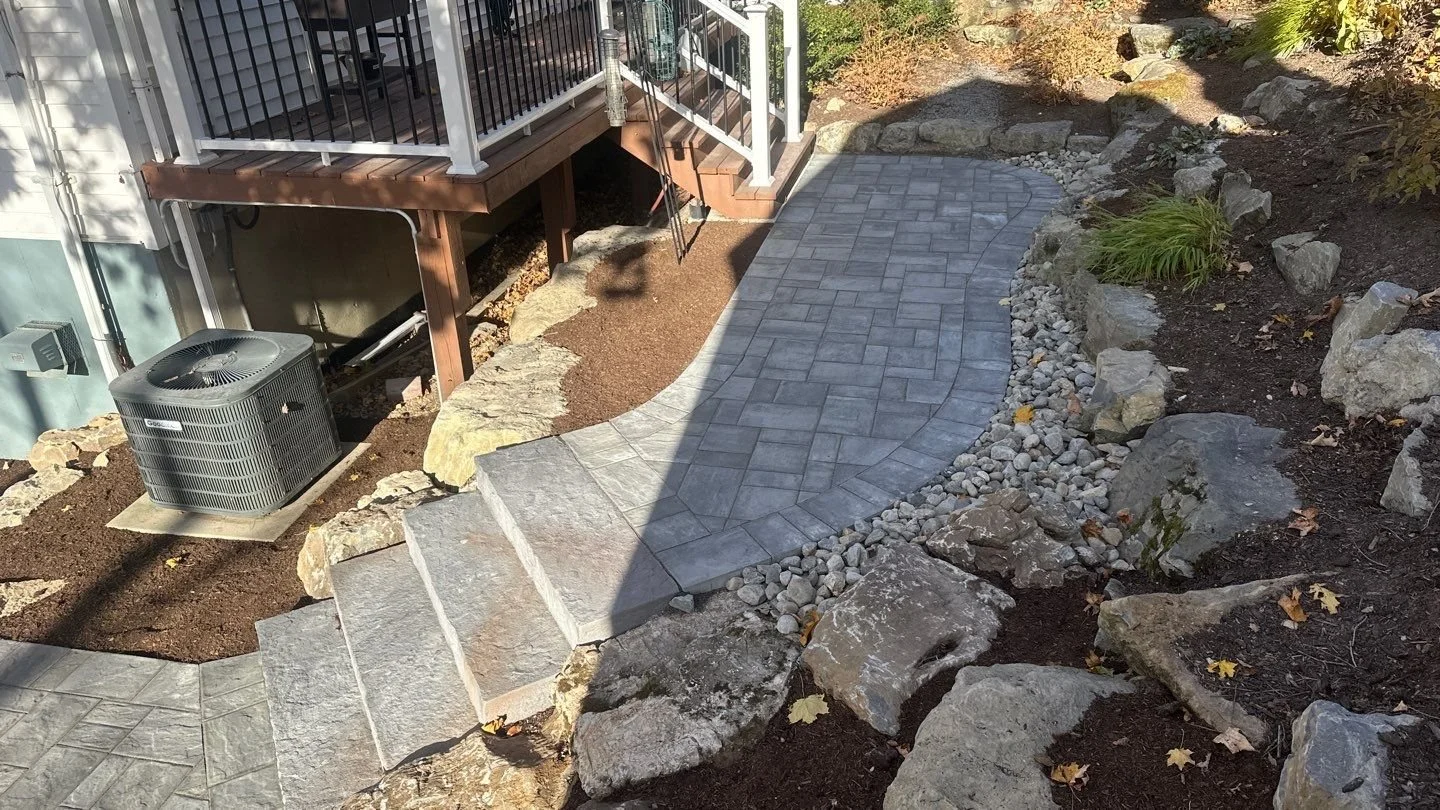 Patios-Walkways-NEW-CONCRETE PAVER-Backyard-Bracket 3-3-13NPWCPBYB3.jpg