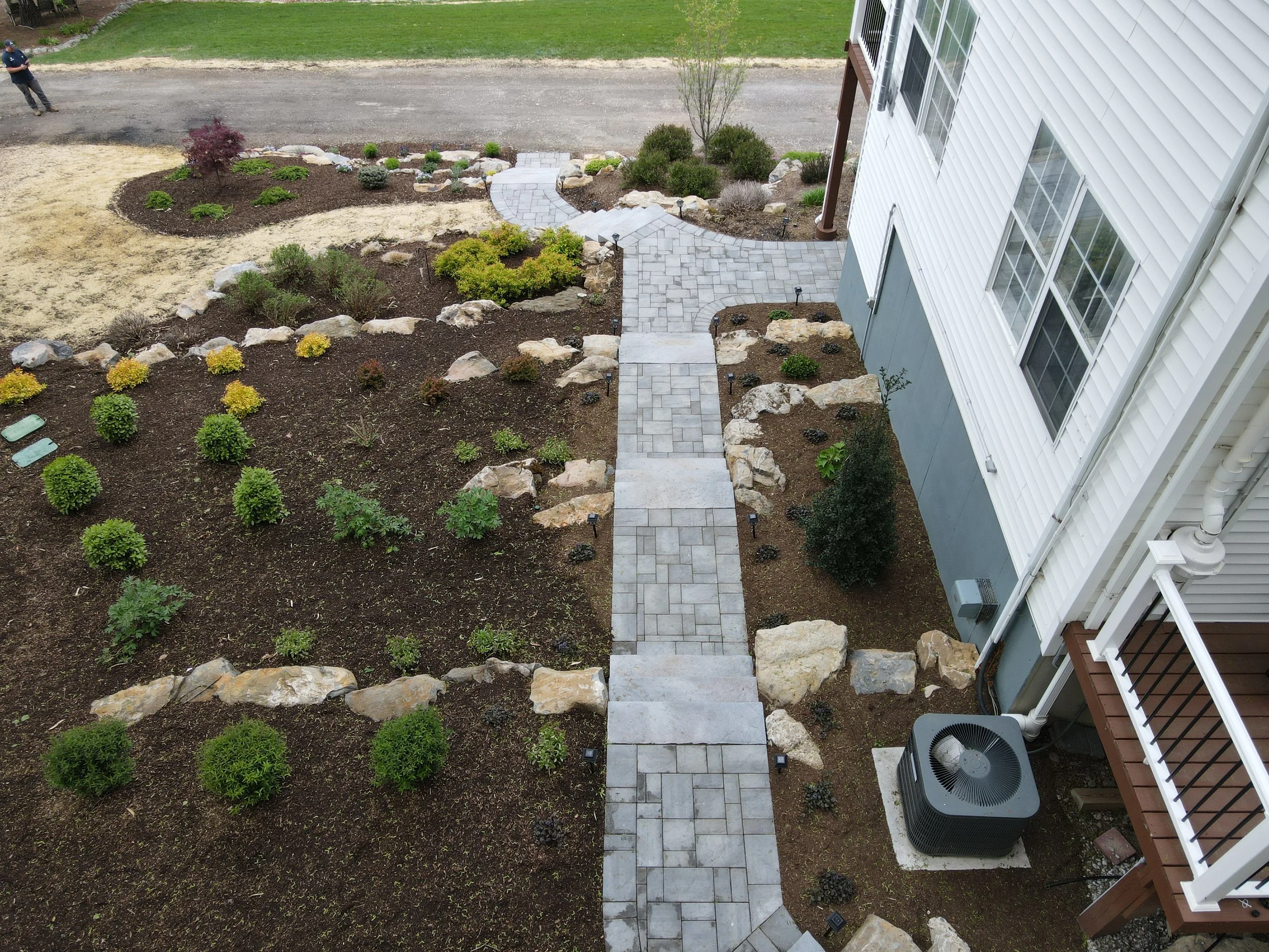 Patios-Walkways-NEW-CONCRETE PAVER-Backyard-Bracket 3-3-16NPWCPBYB3.jpg