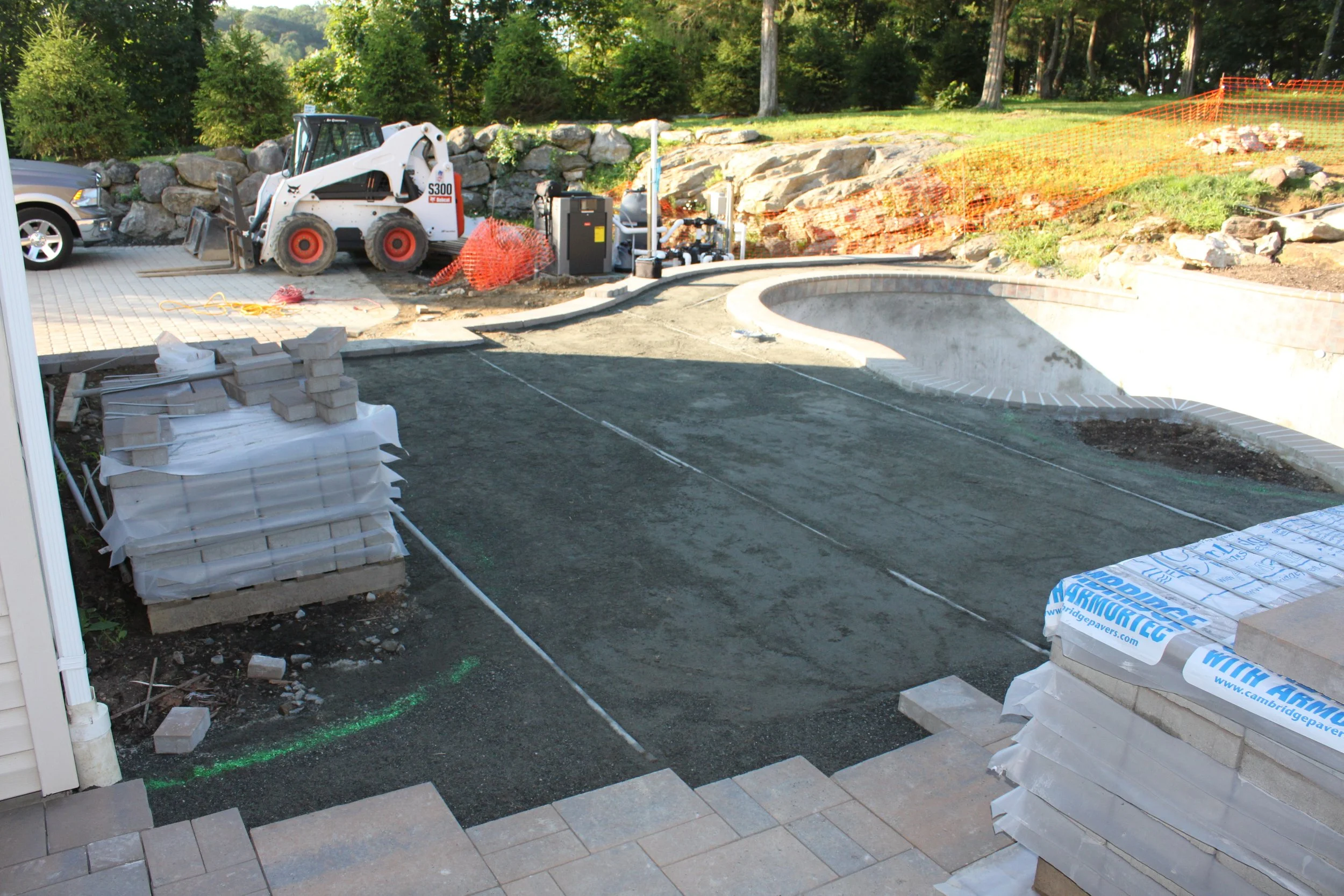 Patios-Walkways-NEW-CONCRETE PAVER-Pool-Pond-Bracket 4-1-4NPWCPPPB4.JPG