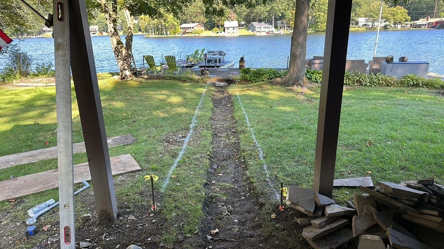 Patios-Walkways-NEW-NATURAL STONE-Backyard-Bracket 1-1-2NPWNSBYB1.jpg