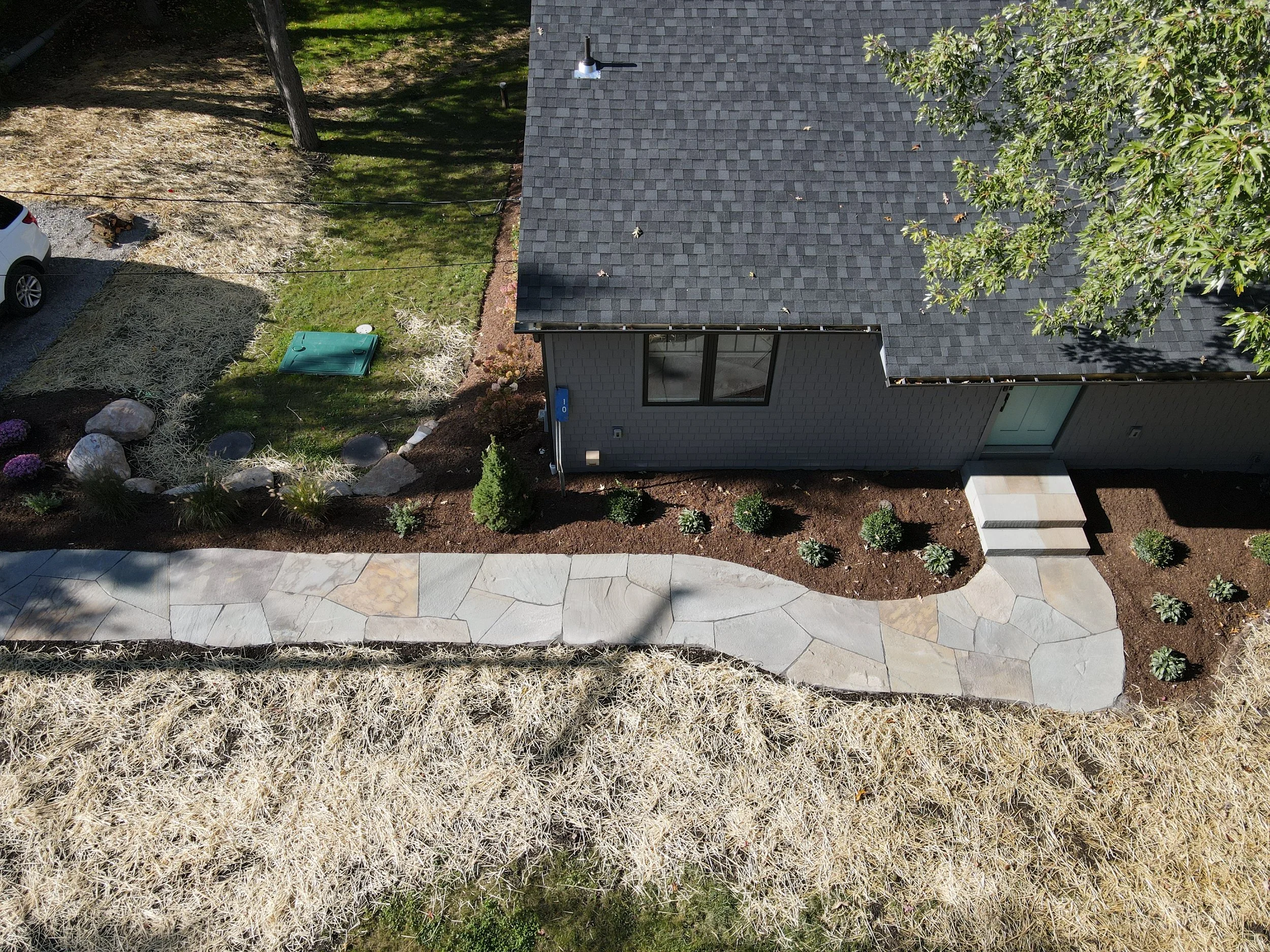 Patios-Walkways-NEW-NATURAL STONE-Front Yard-Bracket 2-1-8NPWNSFYB2.jpg