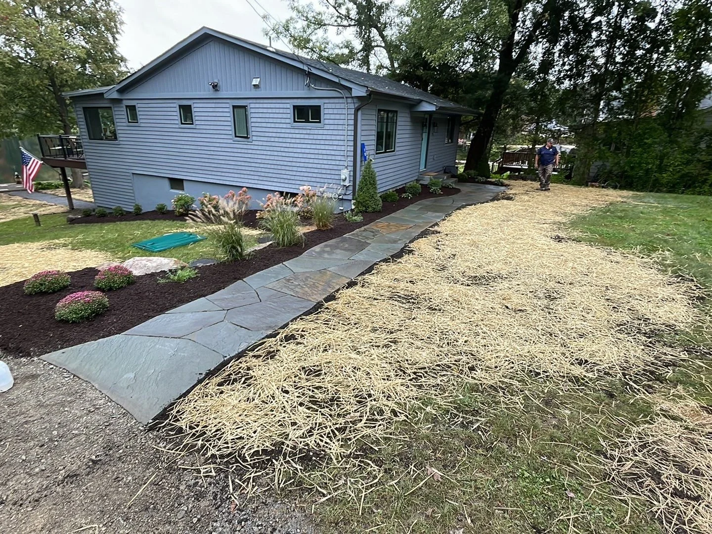 Patios-Walkways-NEW-NATURAL STONE-Front Yard-Bracket 2-1-13NPWNSFYB2.jpg