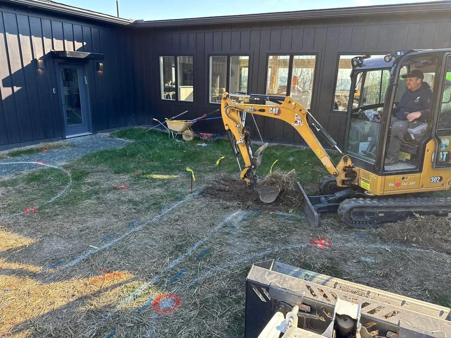 Patios-Walkways-NEW-NATURAL STONE-Front Yard-Bracket 3-1-6NPWNSFYB3.jpg