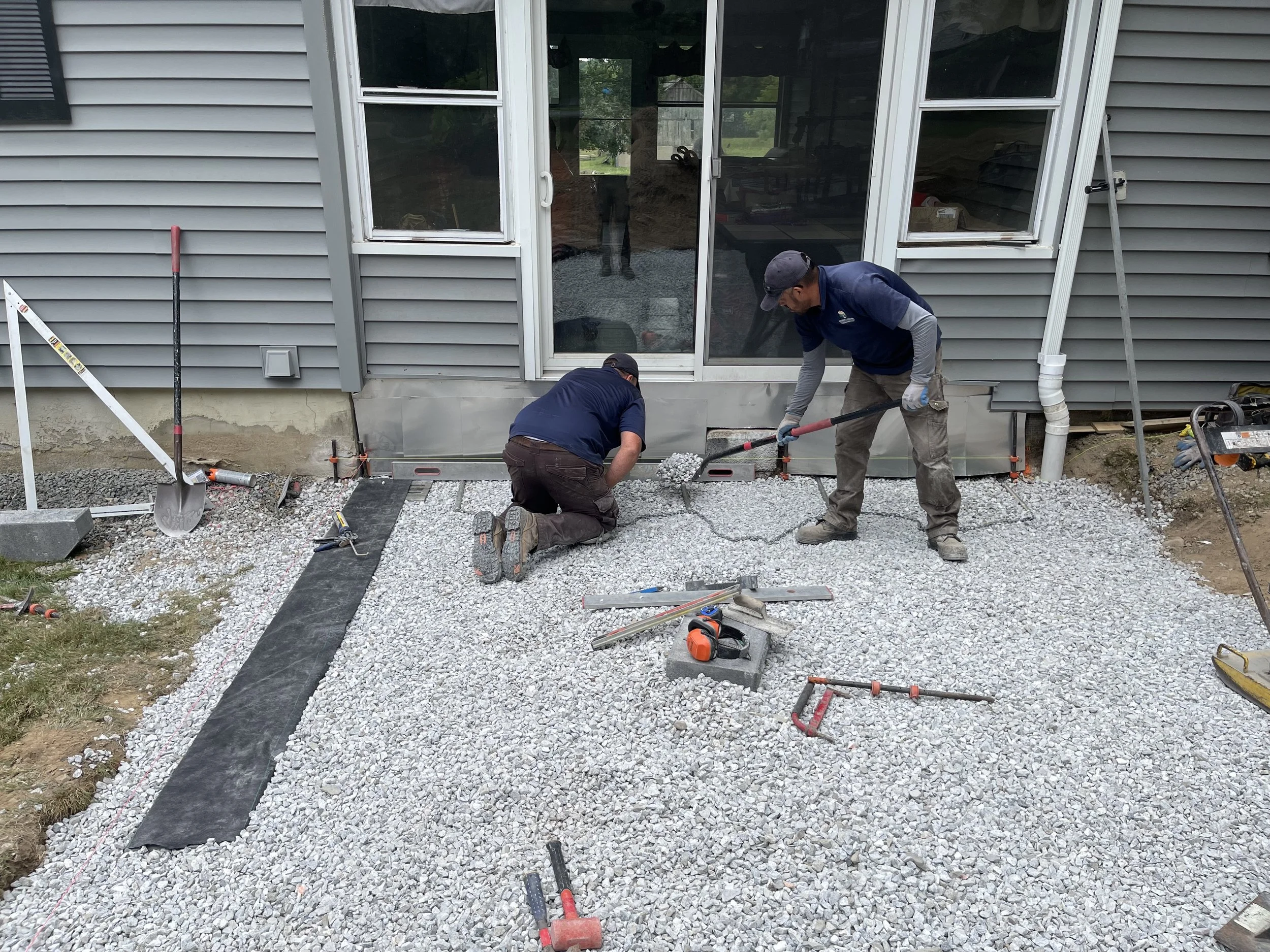 Patios-Walkways-RENOVATION-CONCRETE PAVER-Backyard-Bracket 3-1-4RPWCPBYB3.jpg