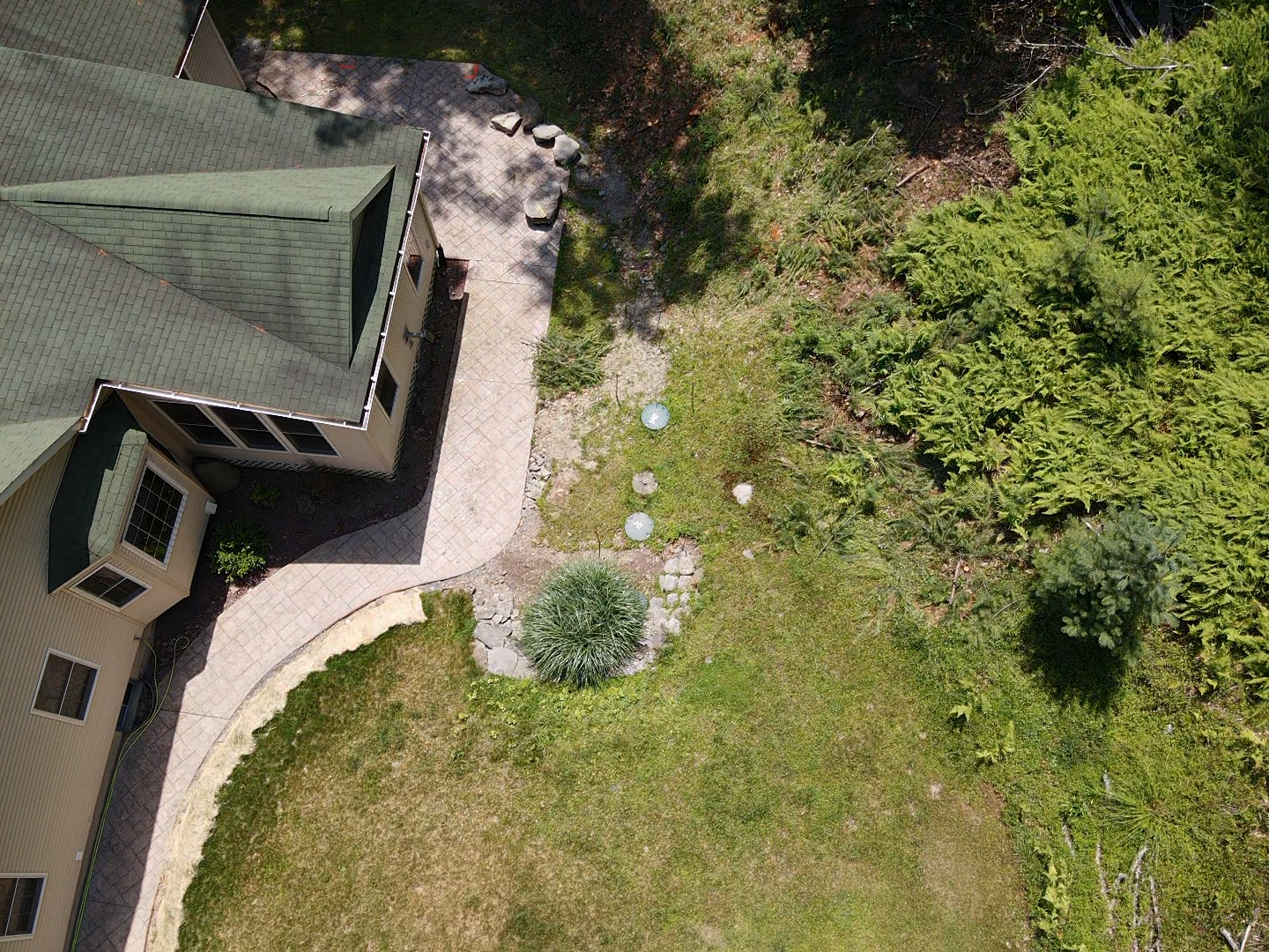 Patios-Walkways-RENOVATION-CONCRETE PAVER-Backyard-Bracket 3-2-3RPWCPBYB3.PNG